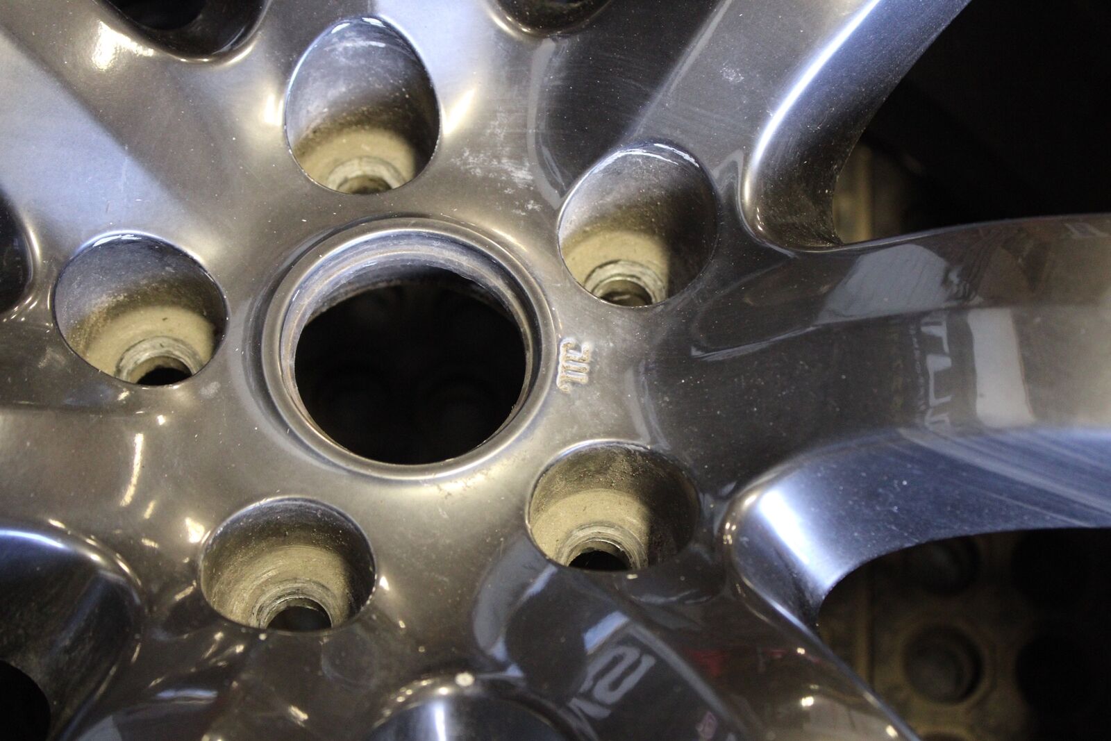 NISSAN 20x9.5 GTR R35 FRONT ALLOY WHEEL RIM GREY OEM