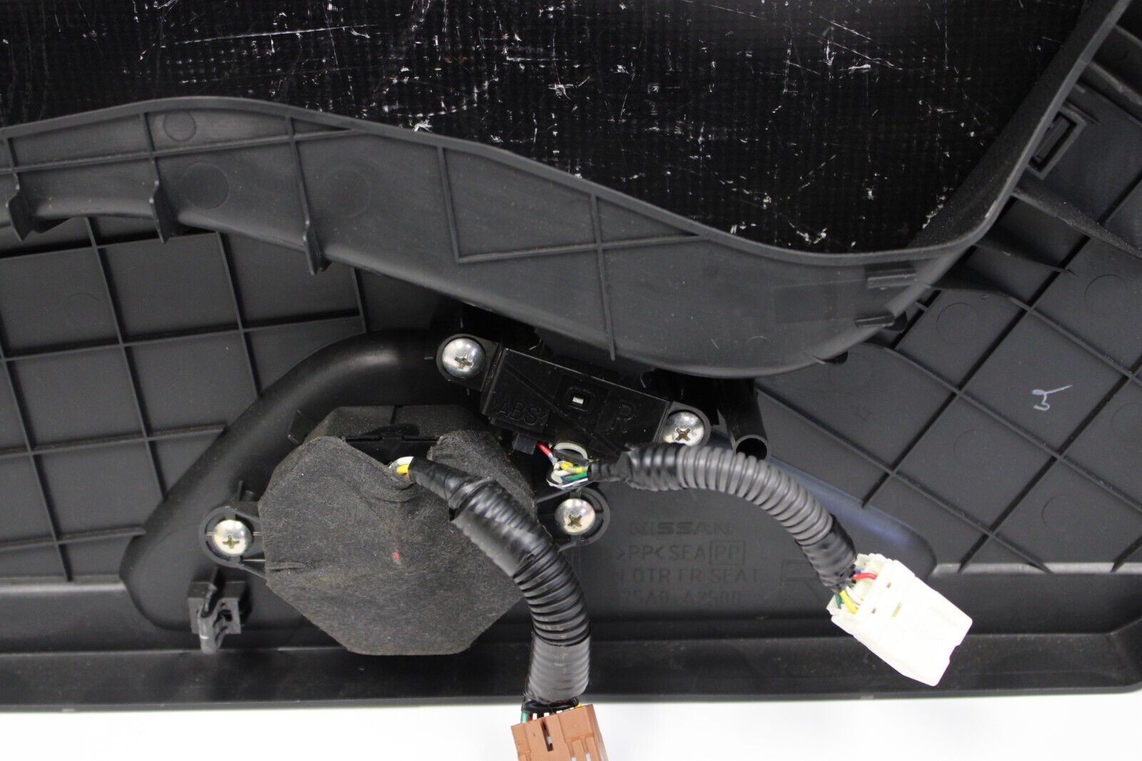 2009-2015 Nissan GT-R Front Right Seat Panel Plastic Trim Adjuster 175A0-2500