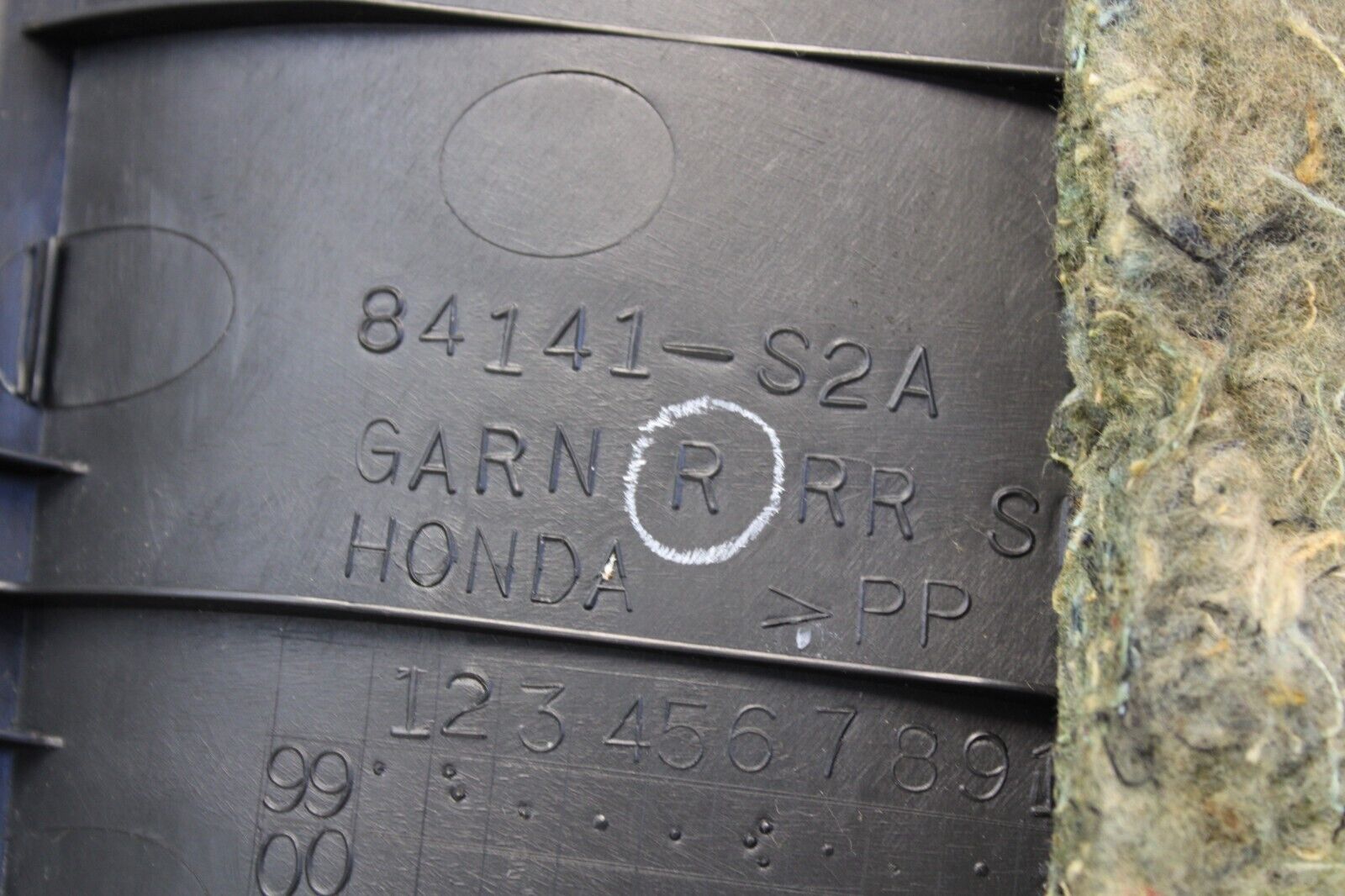 2000-2005 Honda S2000 Trim B-Pillar Lower Cover Garnish Rear Right