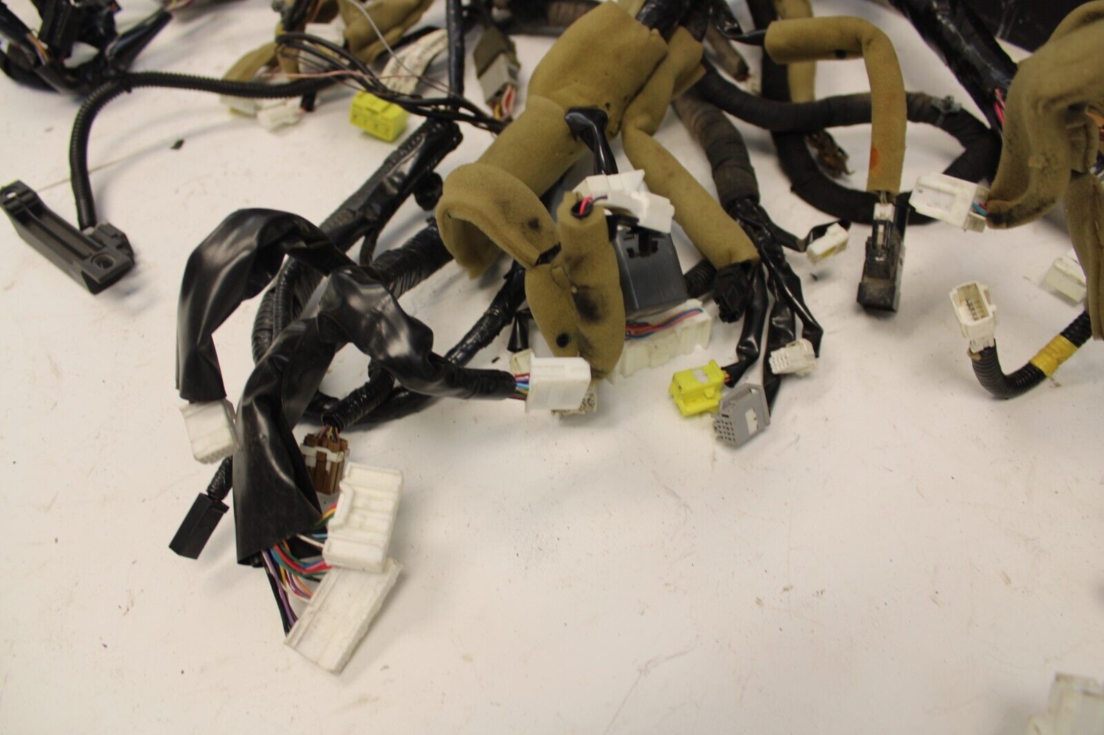2010 NISSAN GT-R R35 PREMIUM VR38 3.8L OEM DASH HARNESS