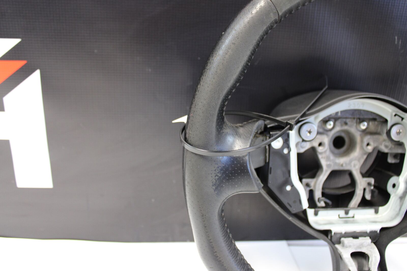 2009-2017 Nissan 370z Steering Wheel OEM