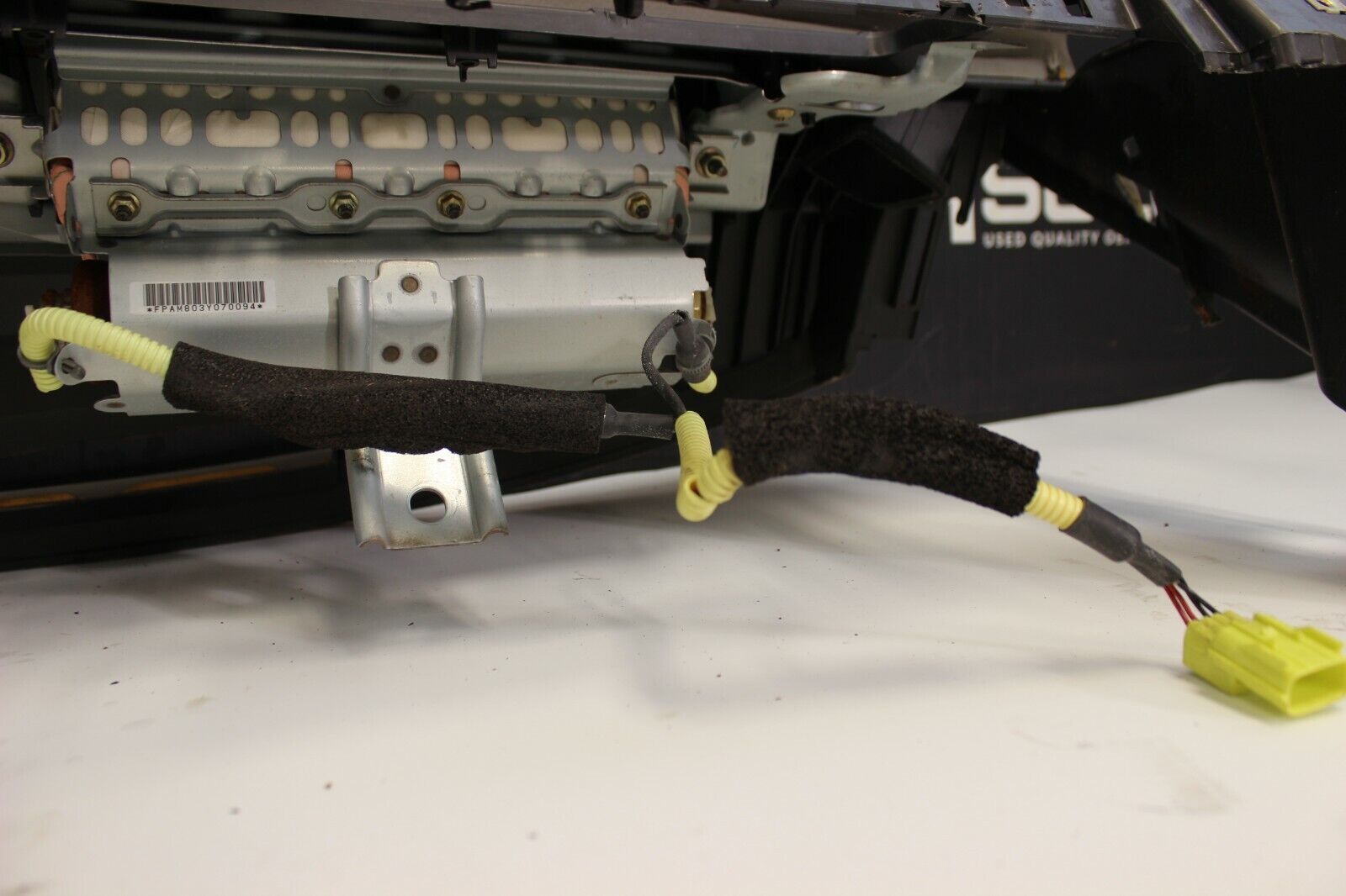 03-04 Infiniti G35 Coupe OEM Tan Front Dashboard Assembly