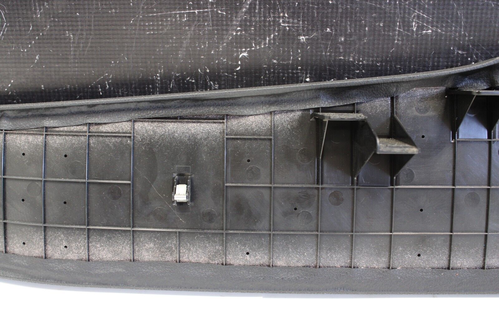 NISSAN R35 GTR LOWER RH PASSENGER SIDE CONSOLE PANEL TRIM COVER 68134JF10A