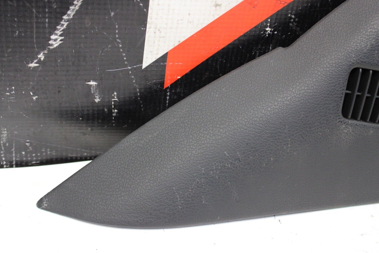 2010 NISSAN R35 GTR RH PASSENGER DASHBOARD DASH SIDE TRIM COVER PANEL