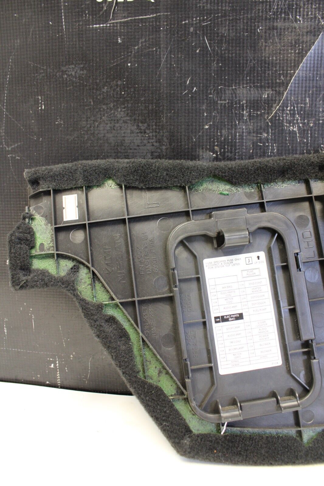 2009 NISSAN R35 GTR GT-R INTERIOR LOWER FUSE PANEL KICK CARPET COVER 66901 JF10A