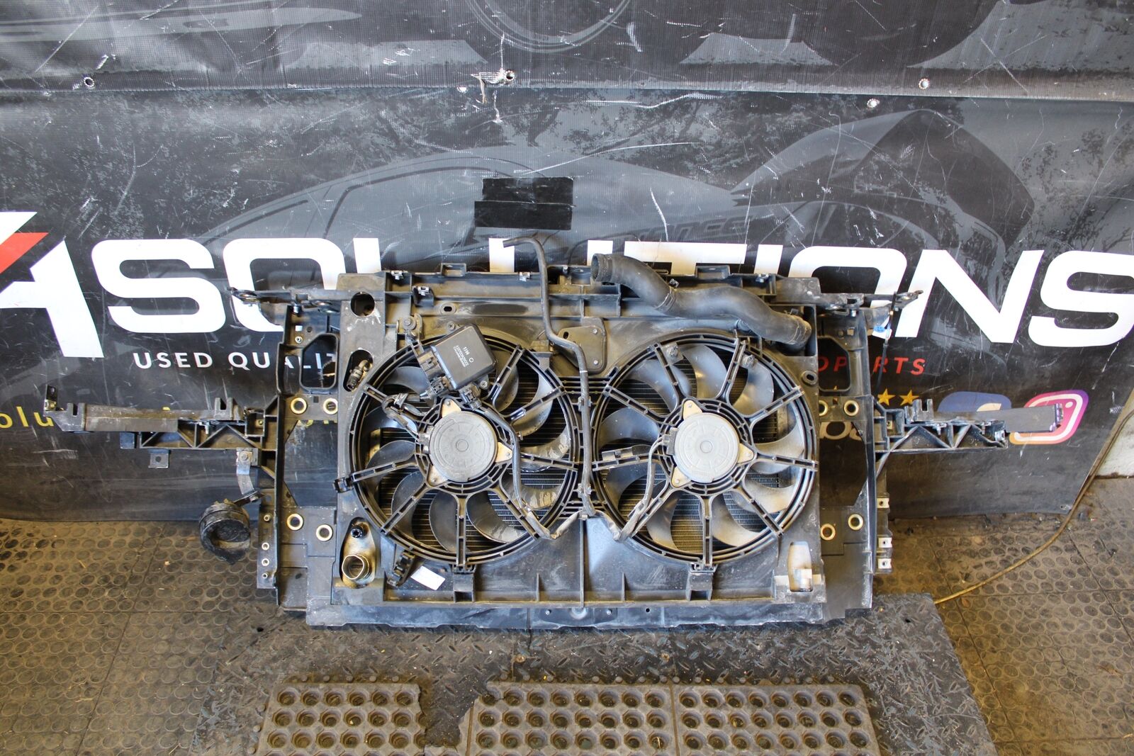 2012 Infiniti G37 Radiator Core Support OEM – A Solutions Auto Parts Inc.