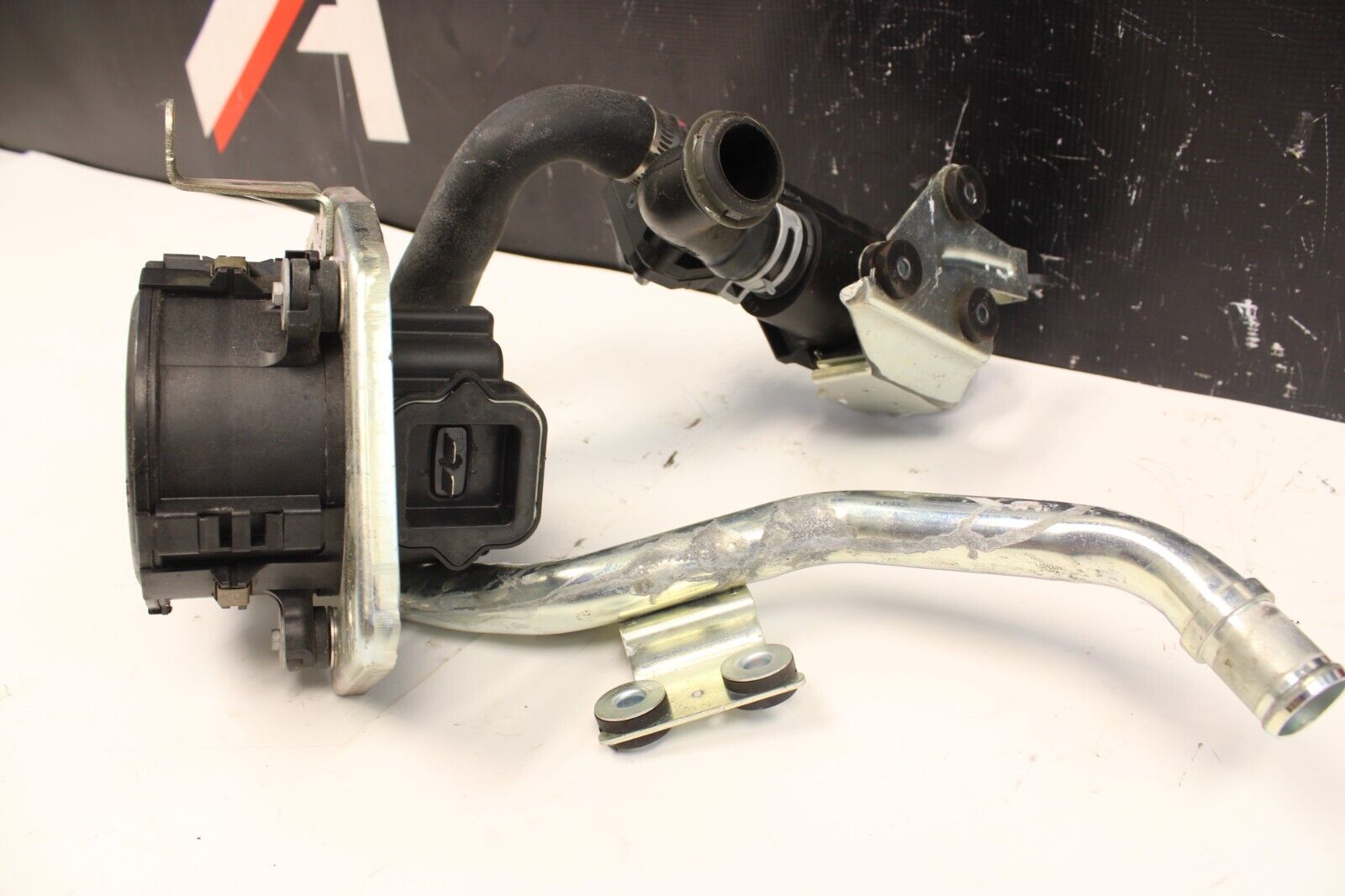 09-15 Nissan GTR R35 VR38 AWD Secondary Air Injection Smog Pump 14810JF03B OEM