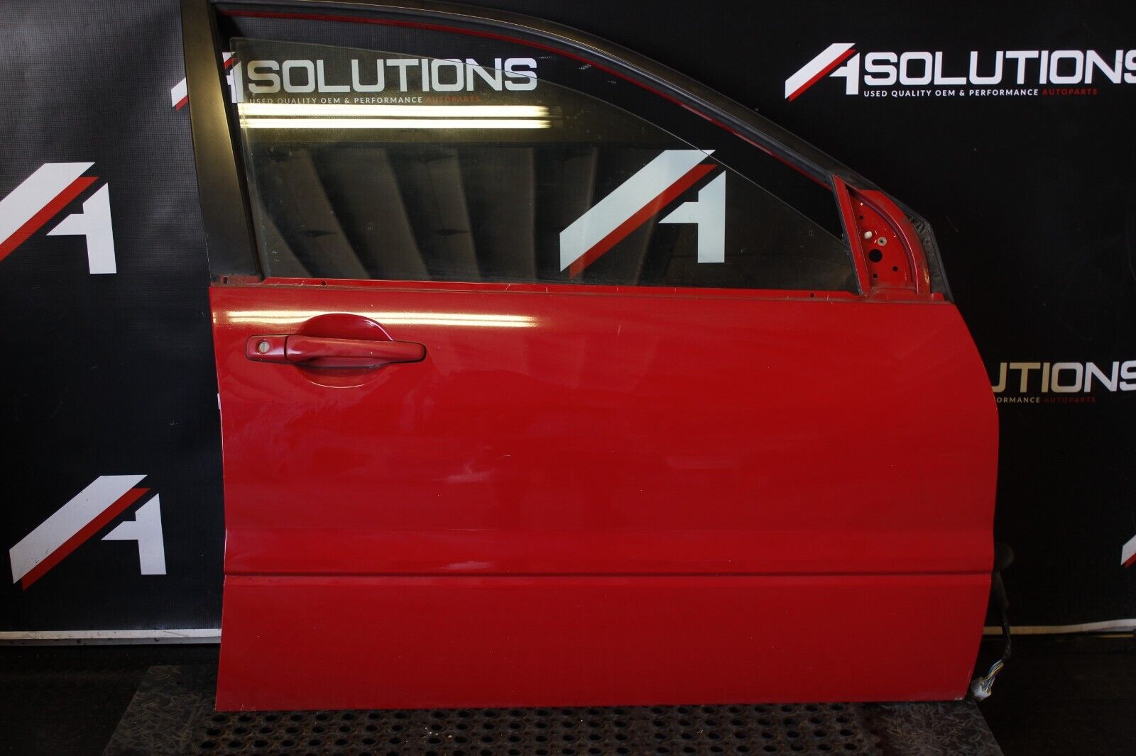 2003-2006 Mitsubishi Evolution 8 EVO VIII 9 FRONT PASSENGER SIDE DOOR