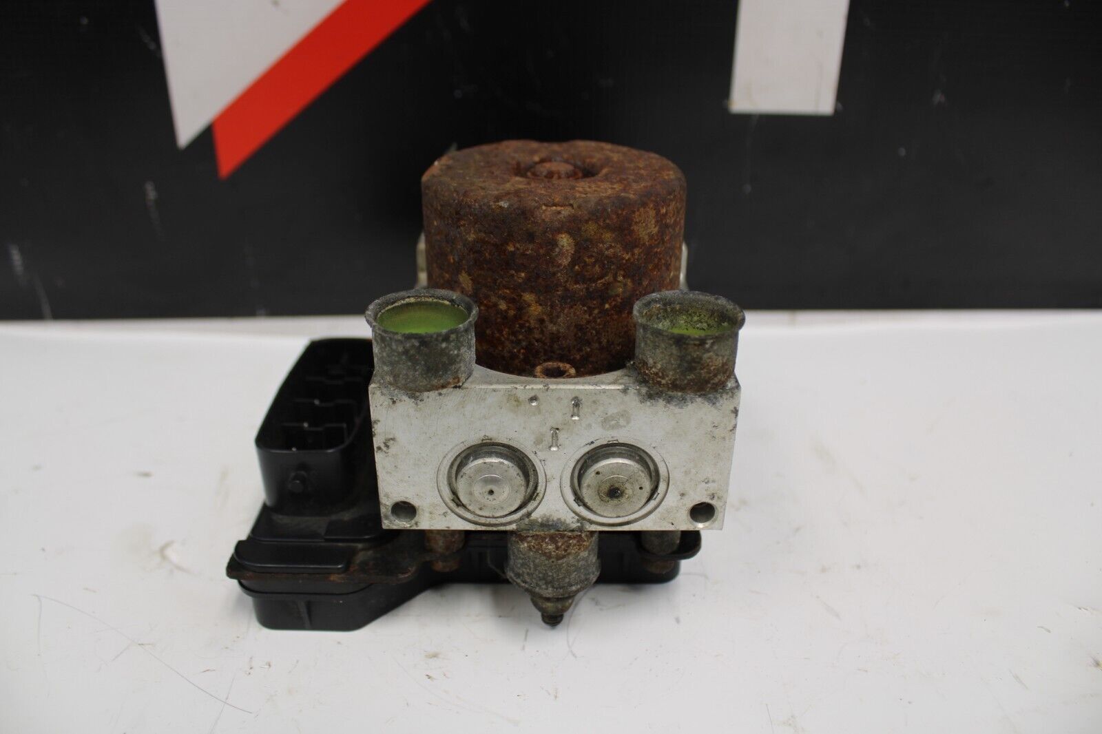03-06 MITSUBISHI LANCER EVOLUTION EVO 8 9 VIII IX - ABS PUMP VSA VALVE MODULE