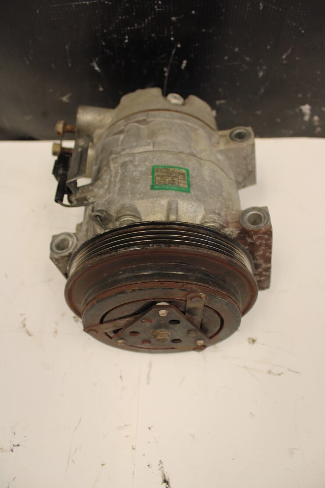 OEM 2004 05 06 NISSAN 350Z A/C COMPRESSOR 3.5L 6CYL 92600-CD100