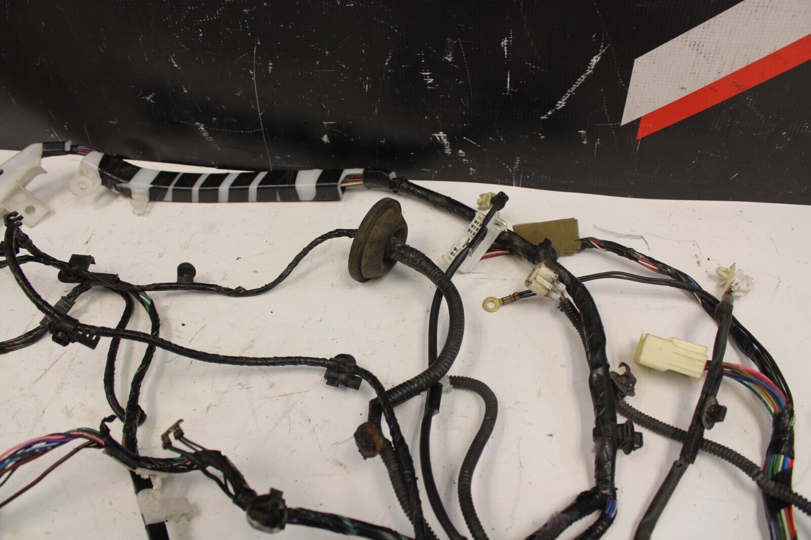 03-06 MITSUBISHI EVOLUTION EVO 8/9 DRIVER LEFT INTERIOR FLOOR CHASIS HARNESS OEM