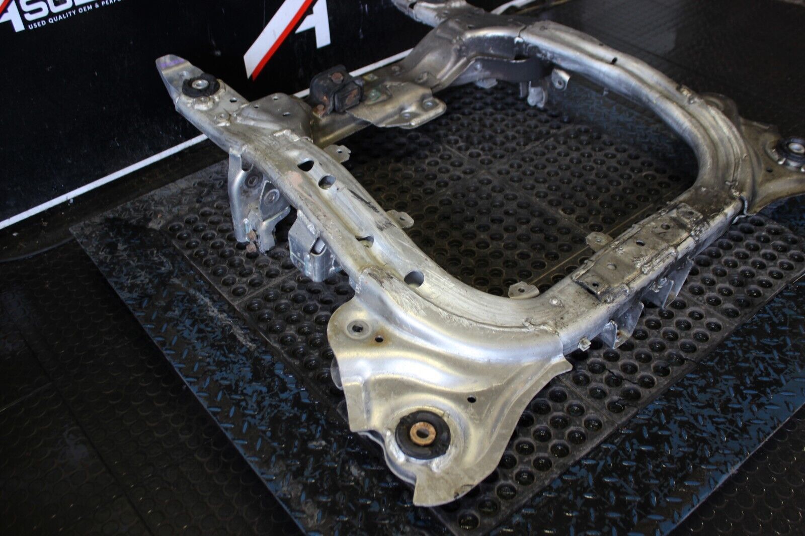2007 2008 Acura TL Type-S 3.5L A/T Front Subframe Engine Cradle Crossmember OEM