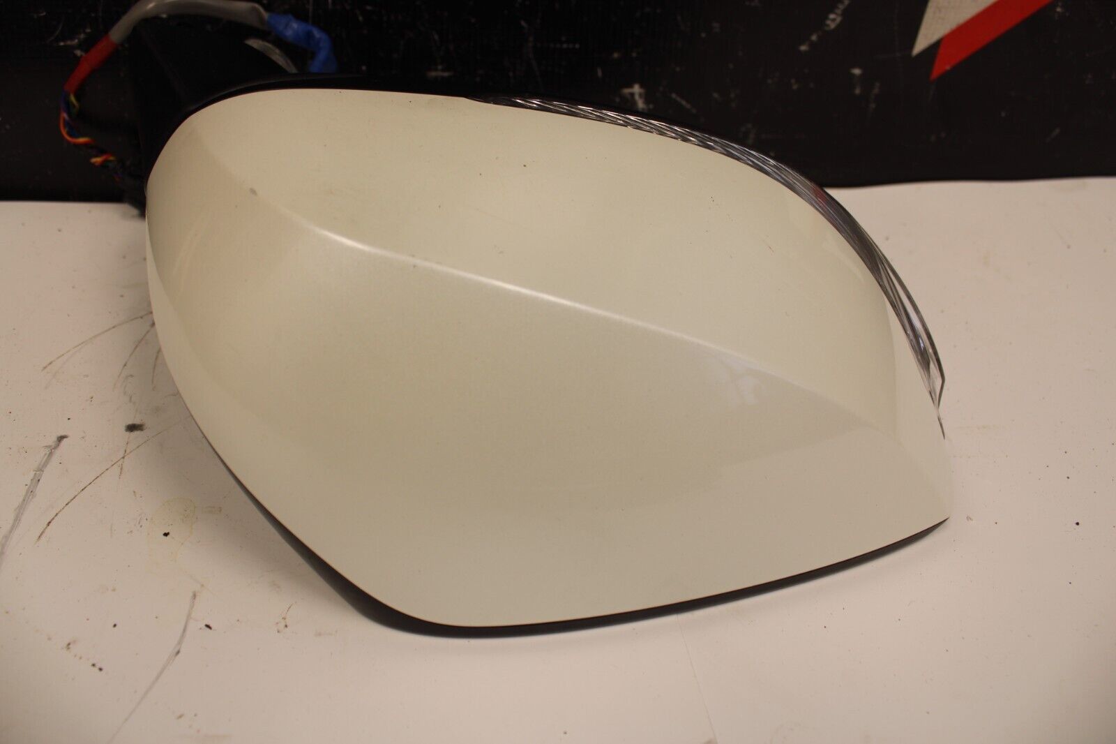 2017-2020 INFINITI Q60 RIGHT SIDE DOOR EXTERIOR PASSENGER SIDE VIEW MIRROR OEM