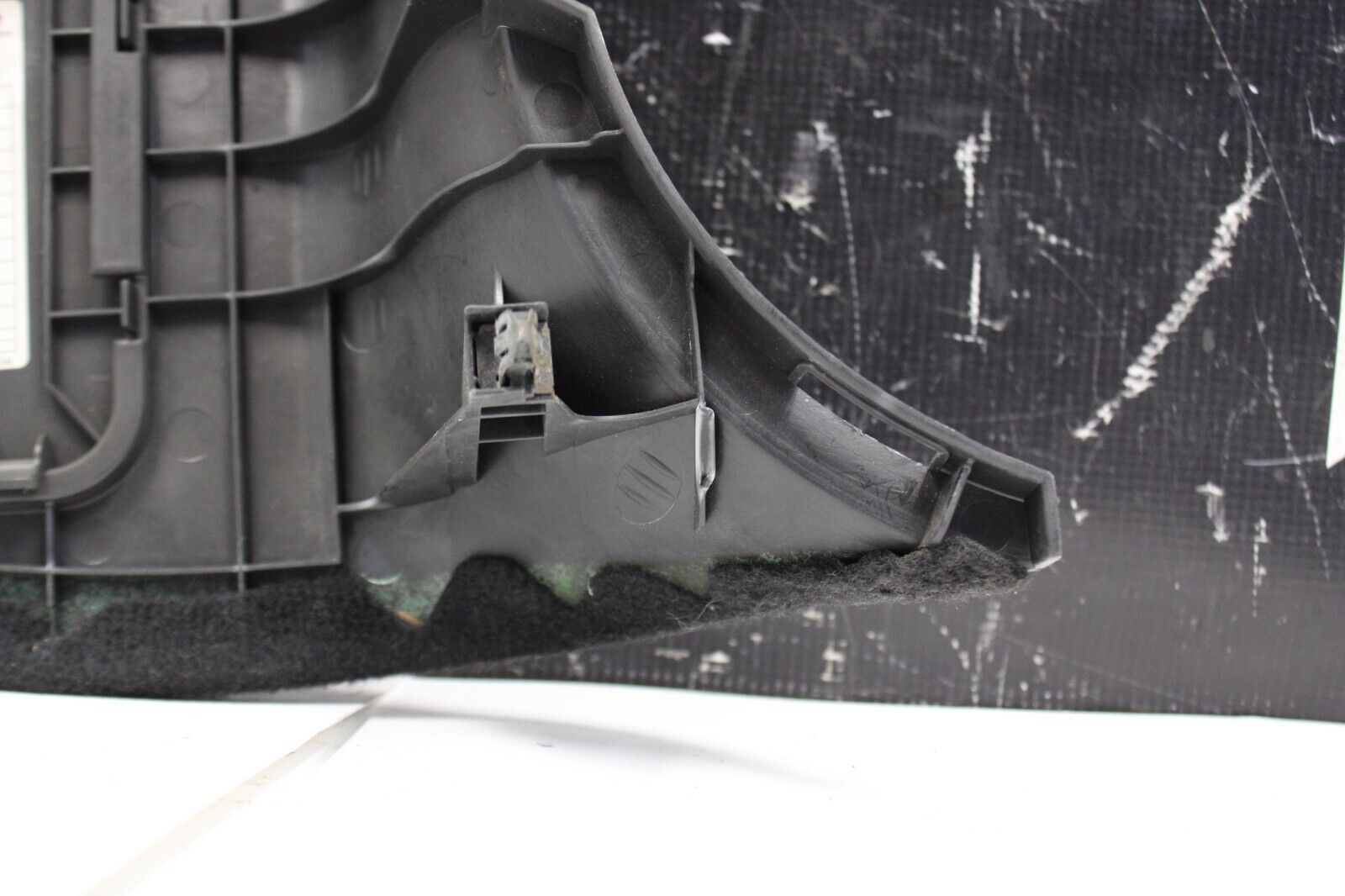 2010 NISSAN R35 GTR GT-R INTERIOR LOWER FUSE PANEL KICK CARPET COVER 66901 JF10A