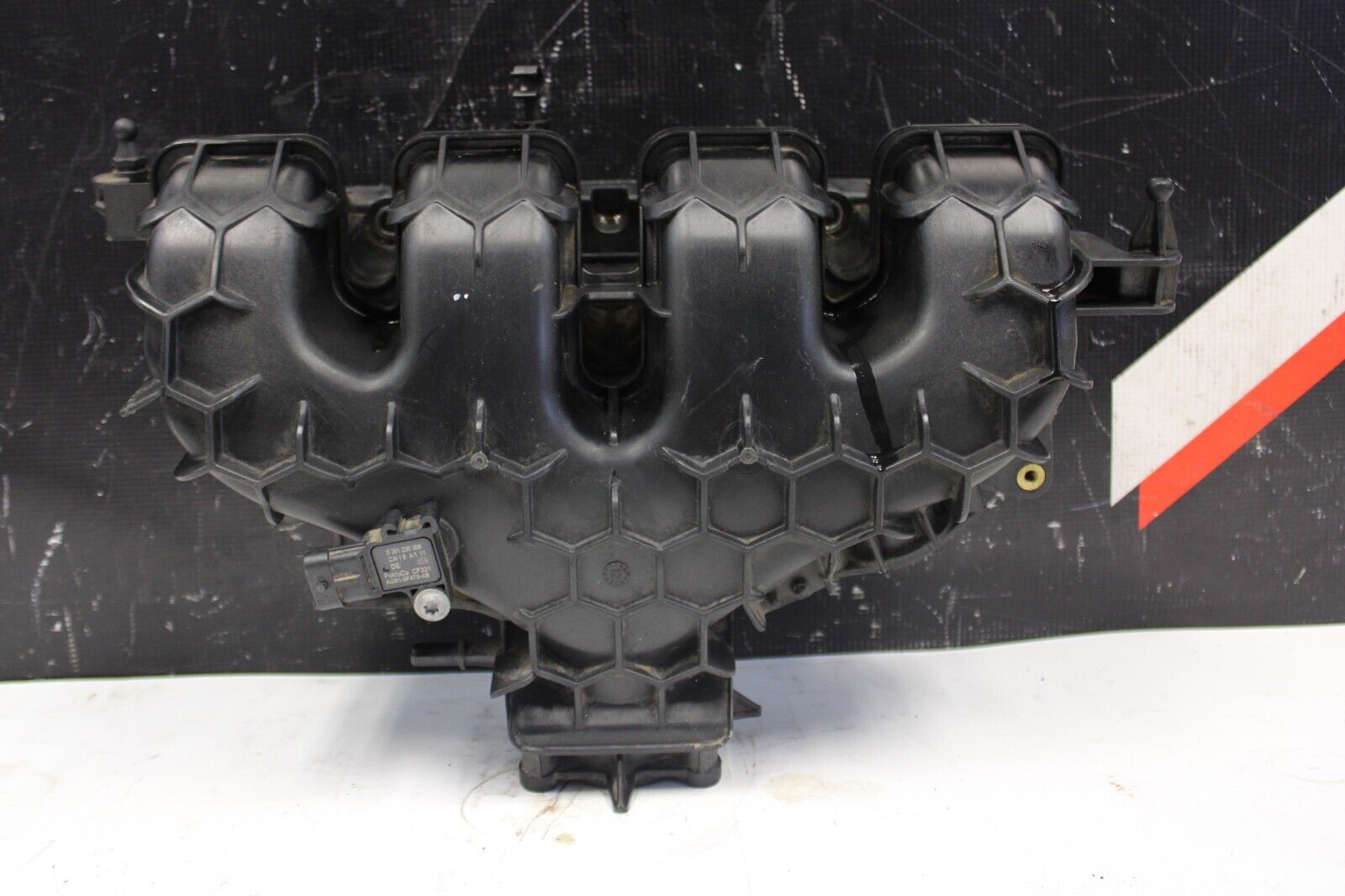 2013-2018 Ford Focus ST turbo oem air intake manifold assembly