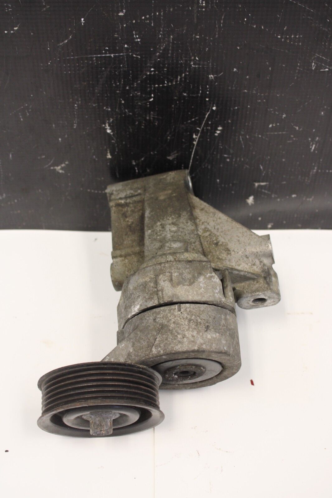 2000-2003 HONDA S2000 AP1 OEM ENGINE IDLER PULLEY TENSIONER