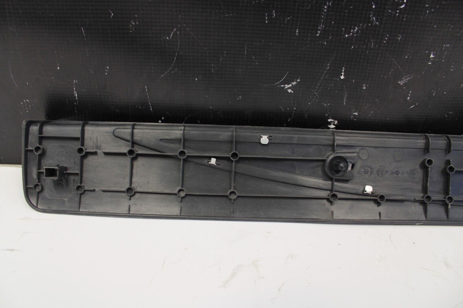 2009-2017 NISSAN 370Z RIGHT SIDE RH ILLUMINATED DOOR SILL SCUFF PLATE OEM