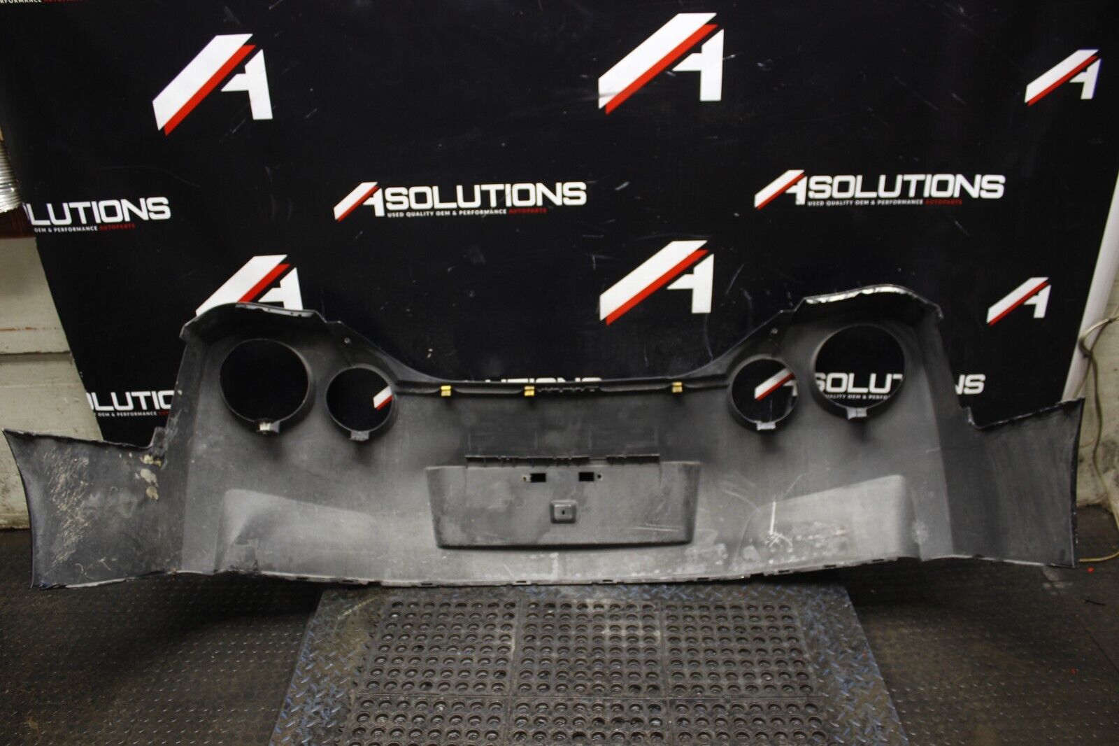 2009-2015 NISSAN GTR GT-R R35 REAR BUMPER COVER OEM  *DAMAGE*