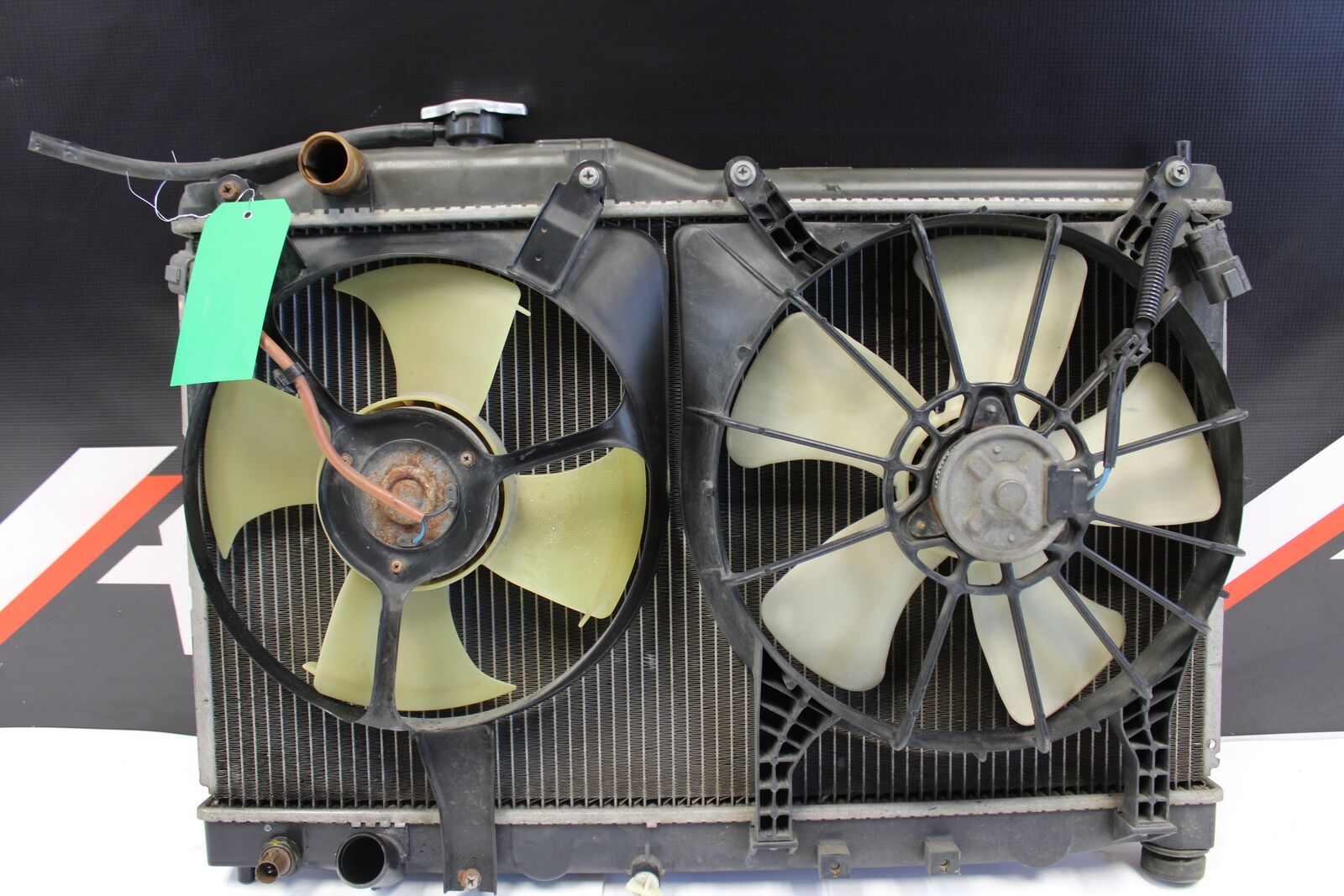 2000 HONDA S2000 AP1 OEM RADIATOR W/ COOLING FANS