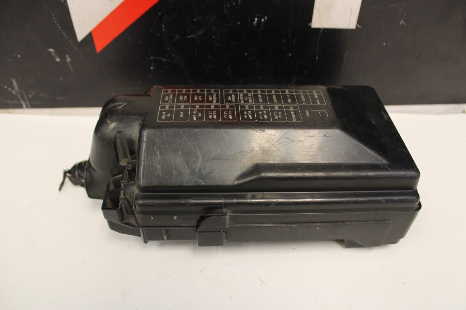 INFINITI G37S Manual OEM FUSE JUNCTION BOX 284B71BN0A