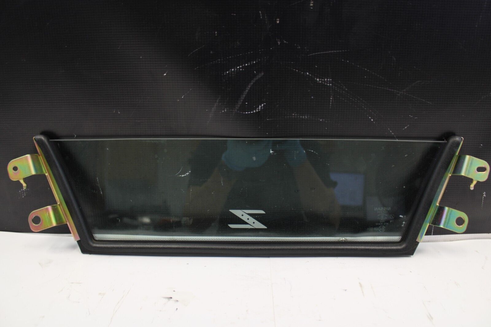 03-08 Nissan 350z Deflector Glass Convertible Glass Used OEM