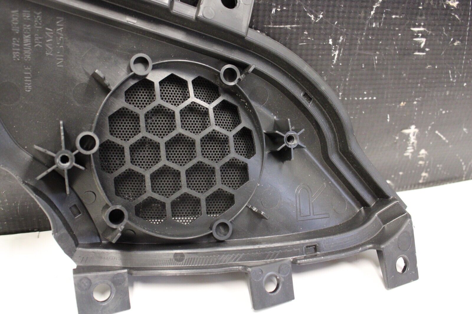 2013 NISSAN R35 GTR DBA RH PASSENGER SIDE SPEAKER GRILLE COVER OEM 28172-JF00A