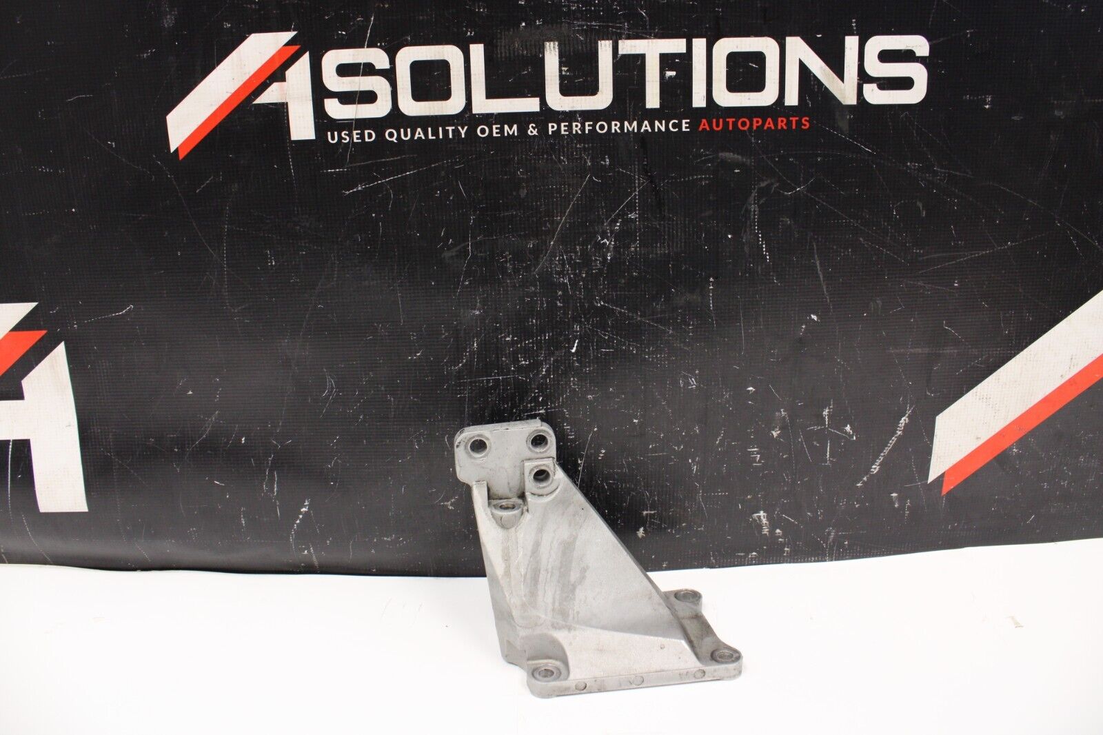09-15 NISSAN GT-R GTR R35 VR38 ENGINE MOTOR MOUNT BRACKET PASSENGER RIGHT