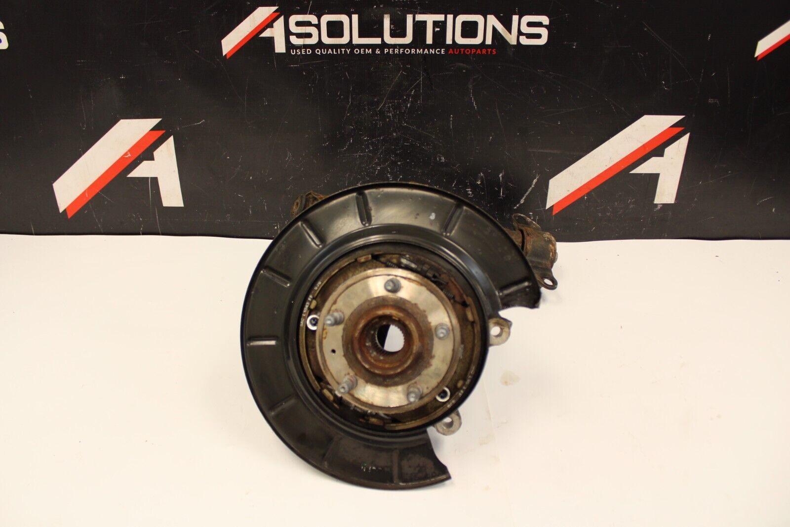 10-15 Camaro SS Spindle RH Passenger Rear Knuckle Spindle Hub Bearing