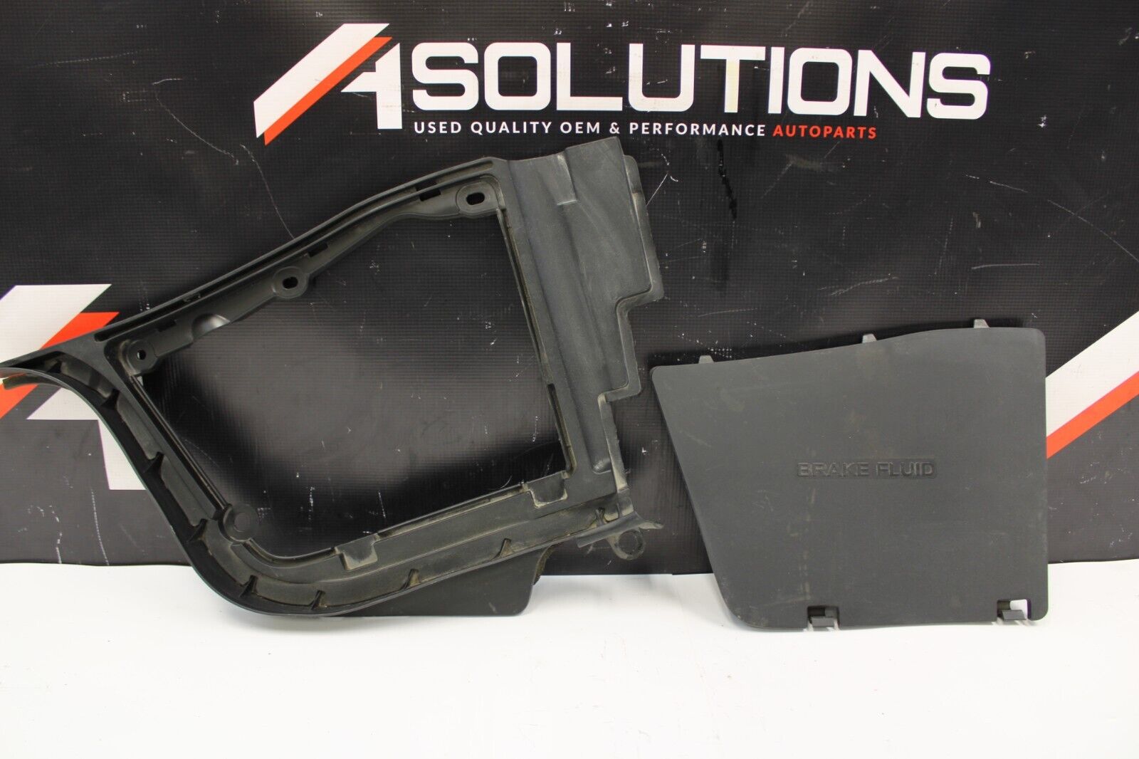 2012 Infiniti G37 Brake Fluid Cover Bezel OEM LH DRIVER