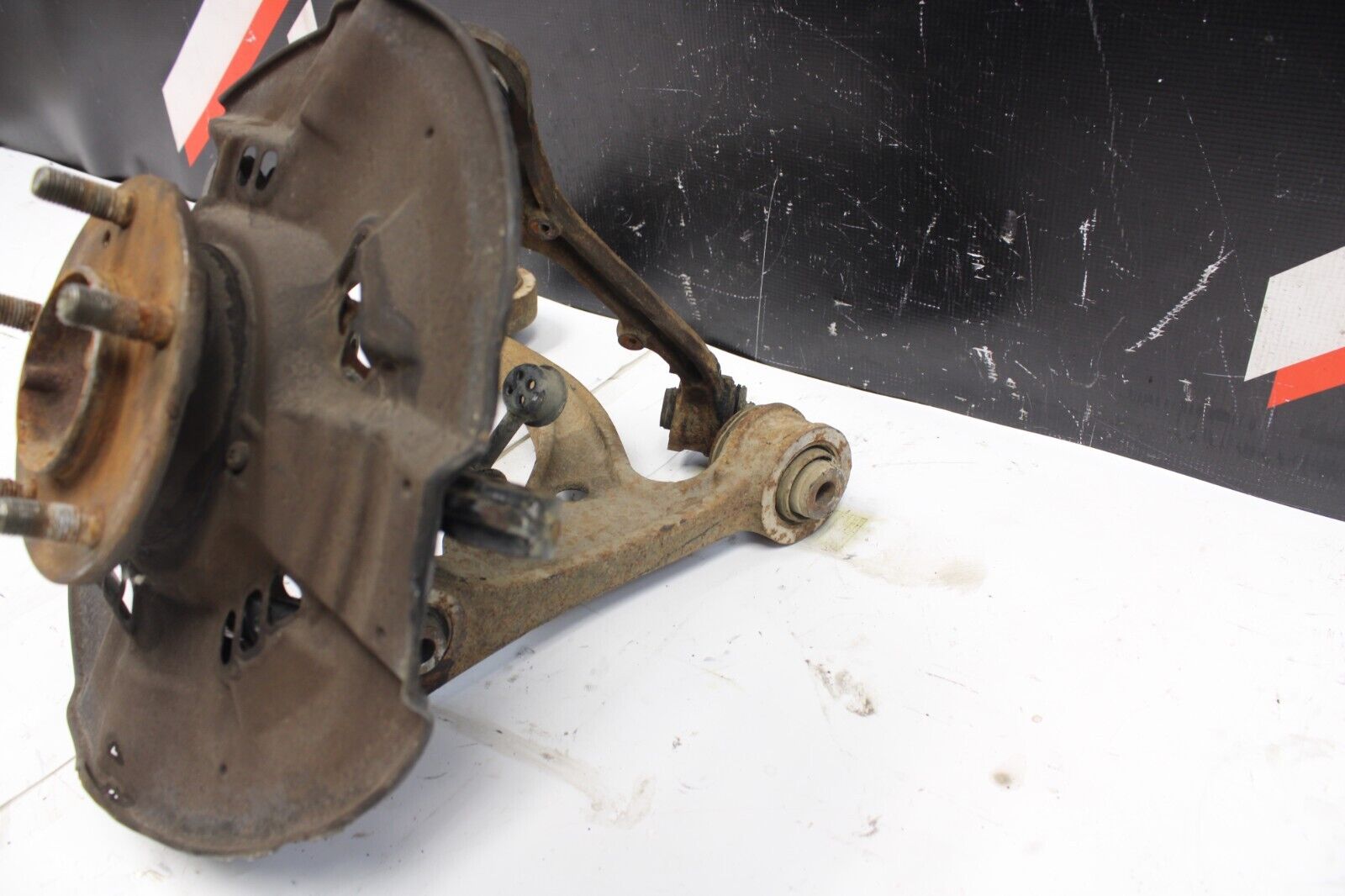 2000-2009 HONDA S2000 AP1 AP2 OEM FRONT RH PASSENGER KNUCKLE SPINDLE KNEE ASSY