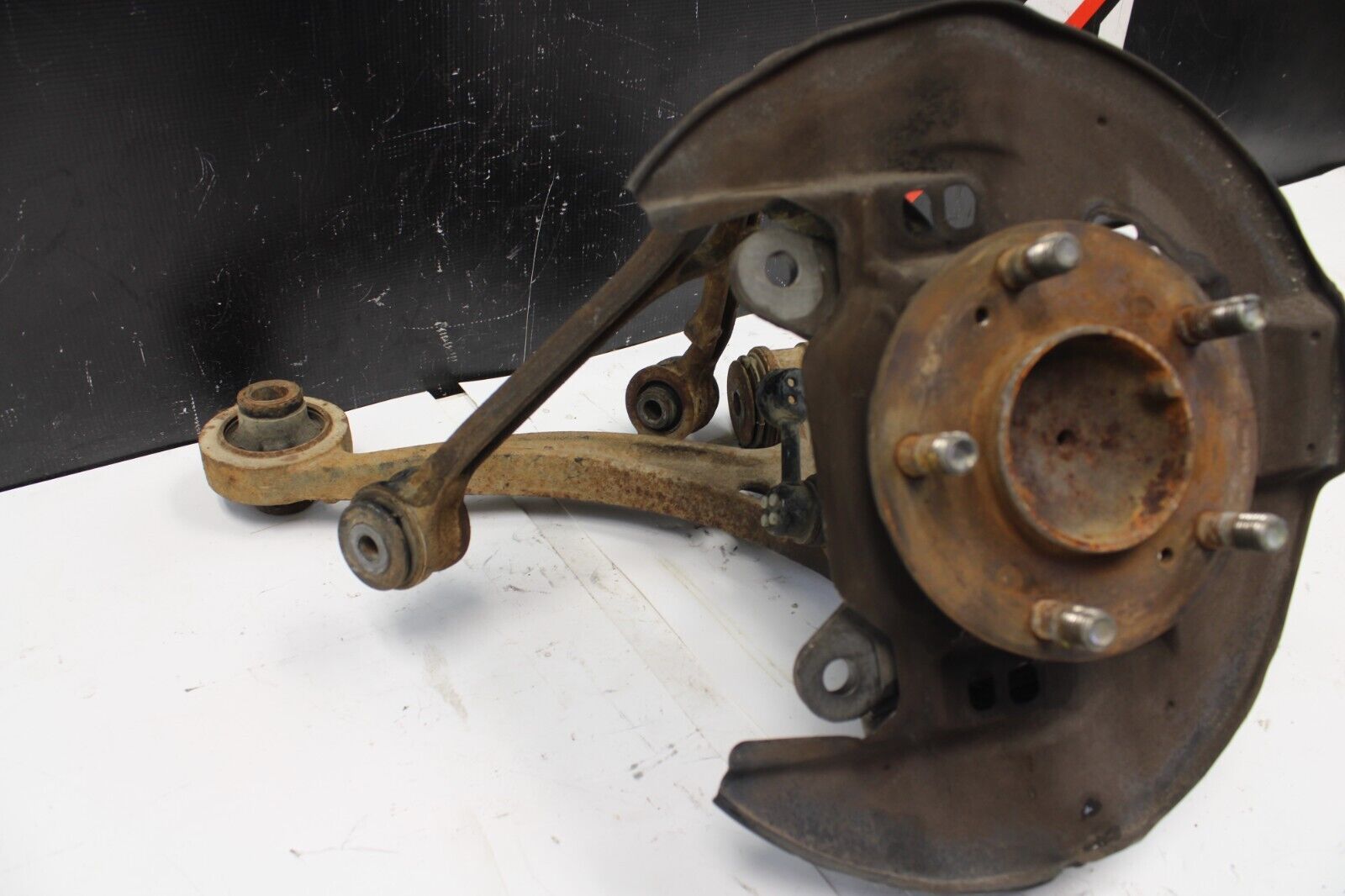 2000-2009 HONDA S2000 AP1 AP2 OEM FRONT RH PASSENGER KNUCKLE SPINDLE KNEE ASSY