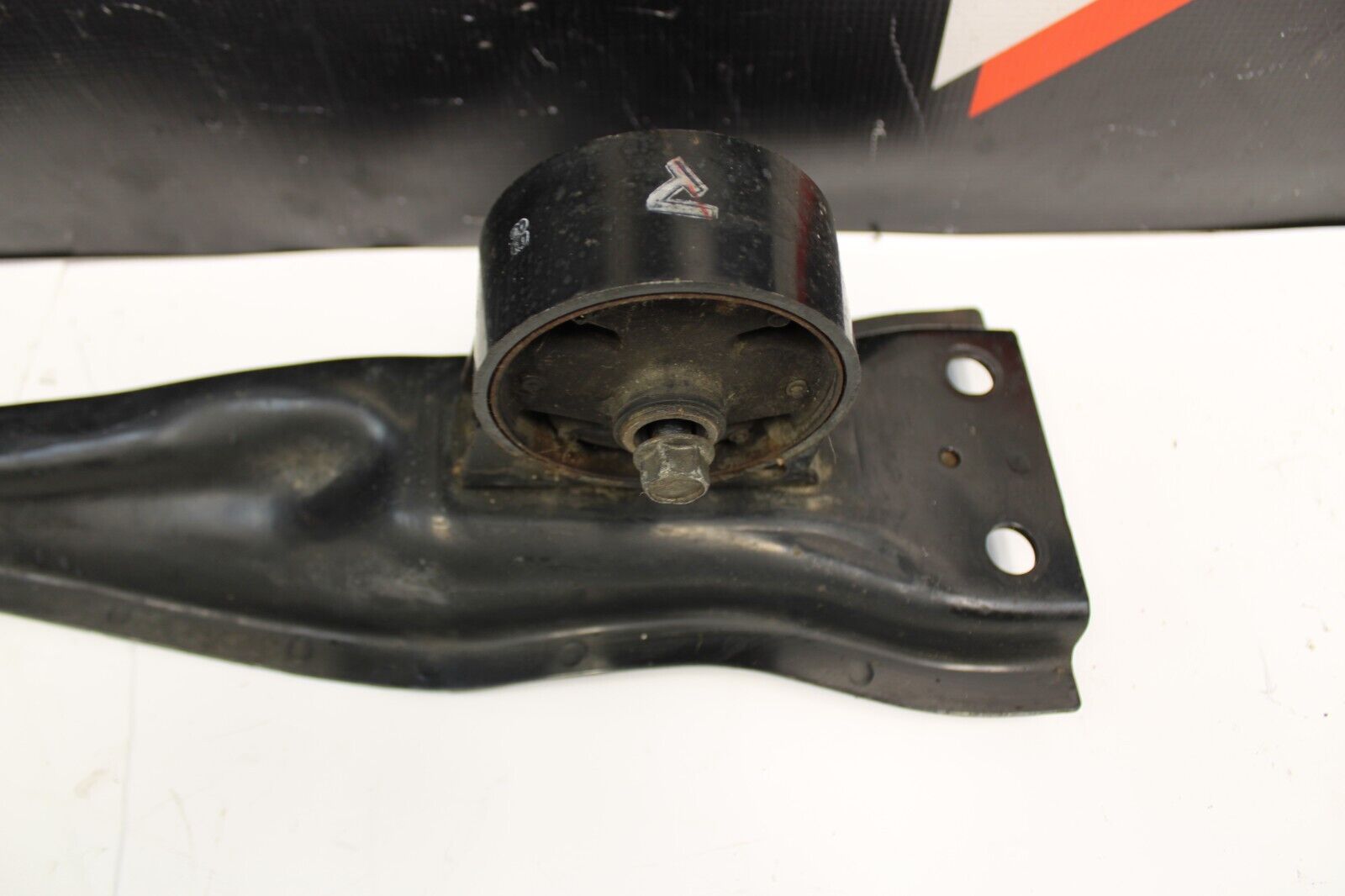 08-15 MITSUBISHI EVOLUTION EVO X FRONT SUBFRAME TRANSMISSION MOUNT BRACKET OEM