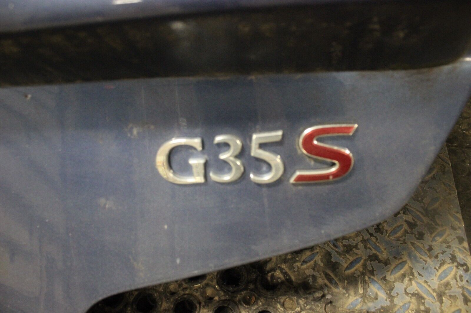 2003-2007 INFINITI G35 COUPE TRUNK LID OEM BLACK