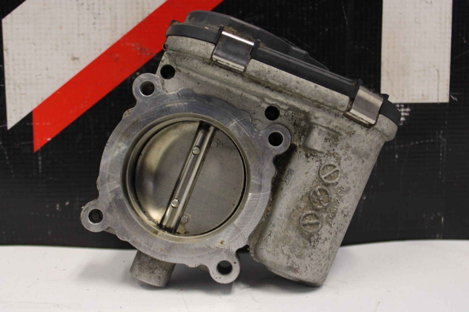 2013-2018 Ford Focus ST st3 oem air intake throttle body assembly DS7E-9F991-BB