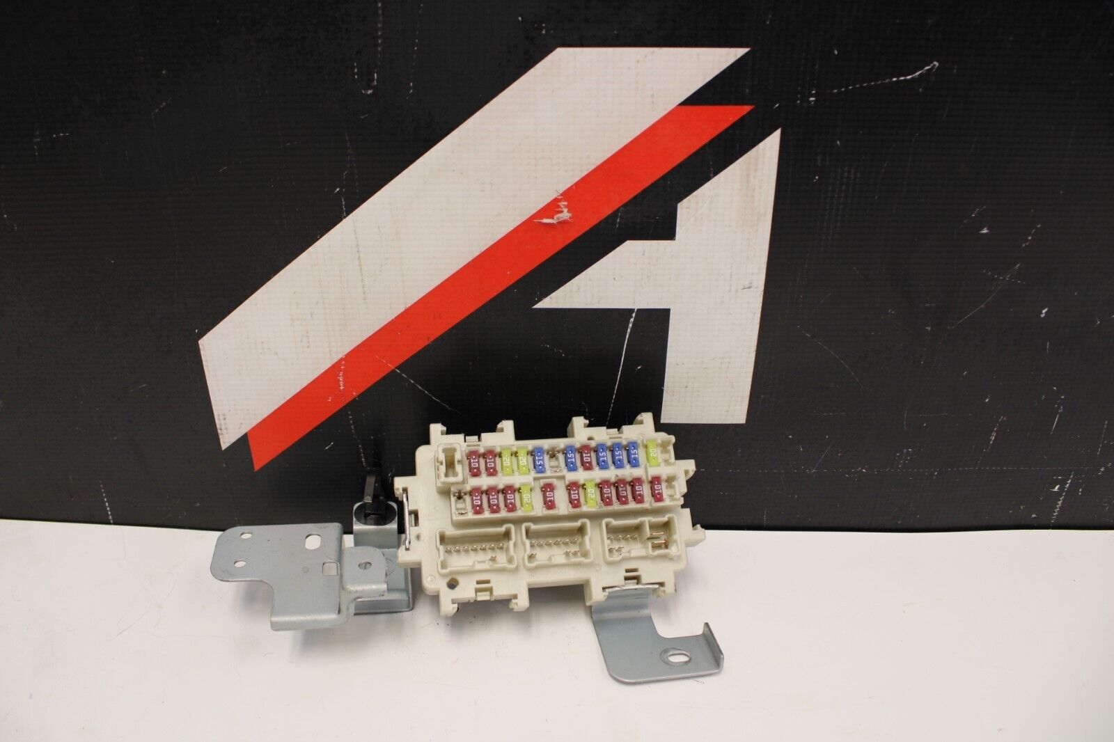2009 Nissan GT-R GTR R35 IPDM Interior Fuse Junction Box JF00A 8G04