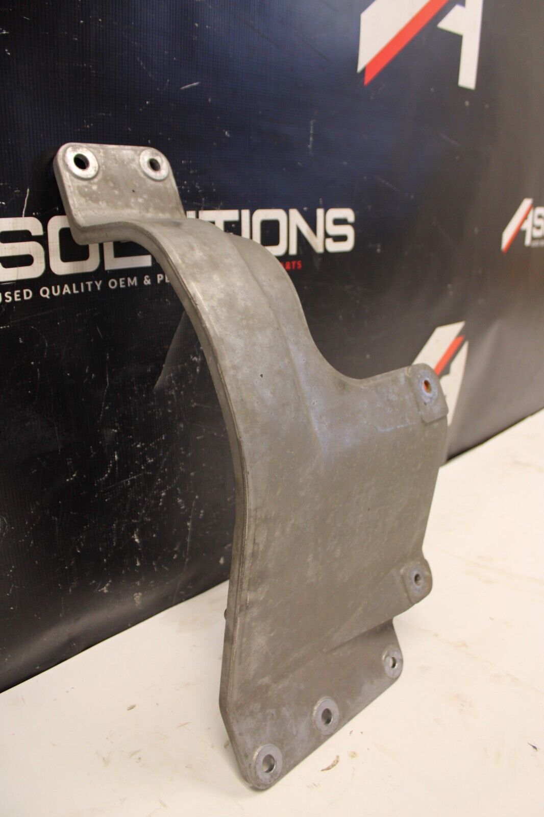 2009-2021 NISSAN GTR-R R35 VR38 AWD OEM DRIVE SHAFT LOWER SKID PLATE
