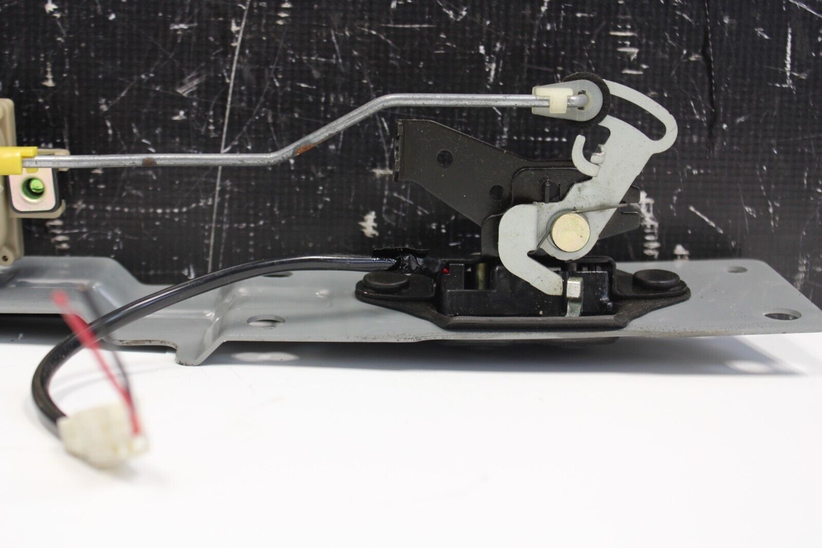 2003-2008 Nissan 350Z Rear Trunk Latch Lock Actuator Assembly OEM