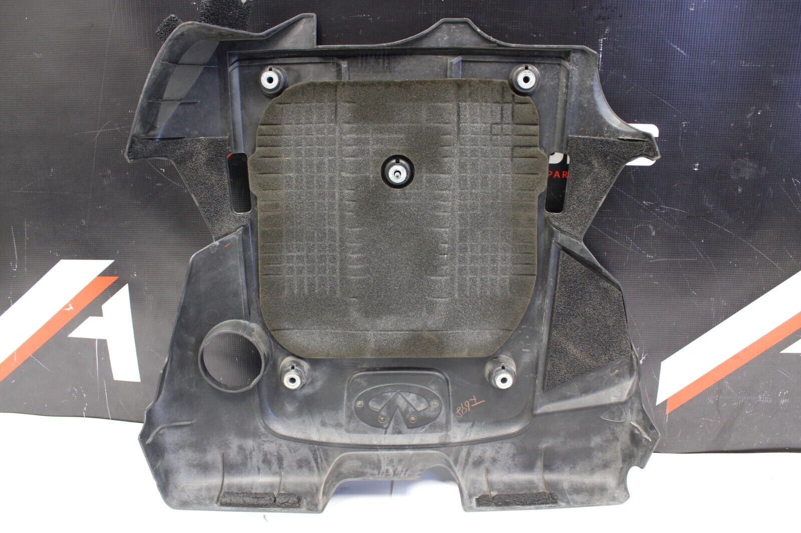 09-13 INFINITI G37 SEDAN COUPE 3.7L ENGINE COVER TRIM OEM USED