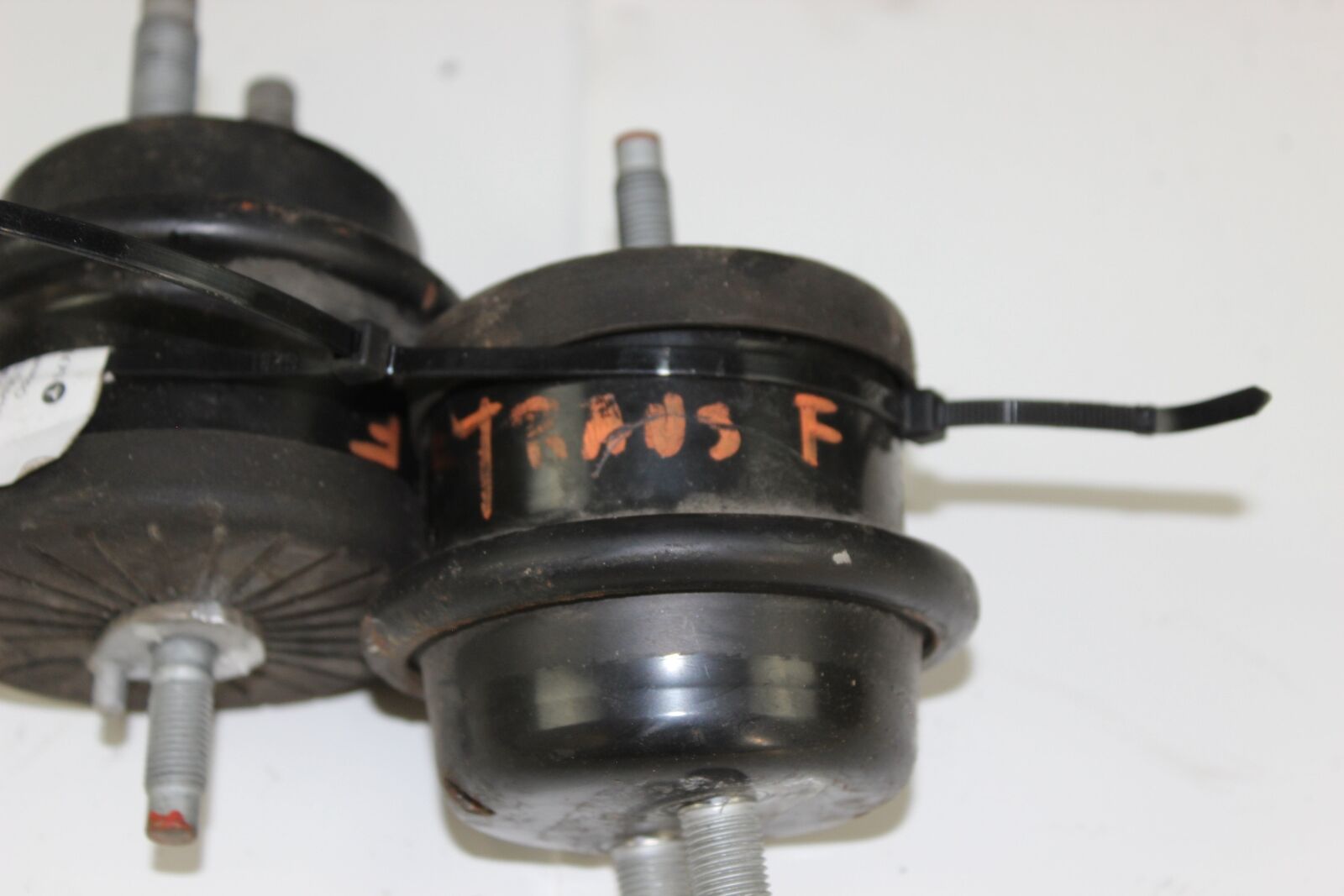 2015 Nissan GTR R35 Front Transmission Mounts OM