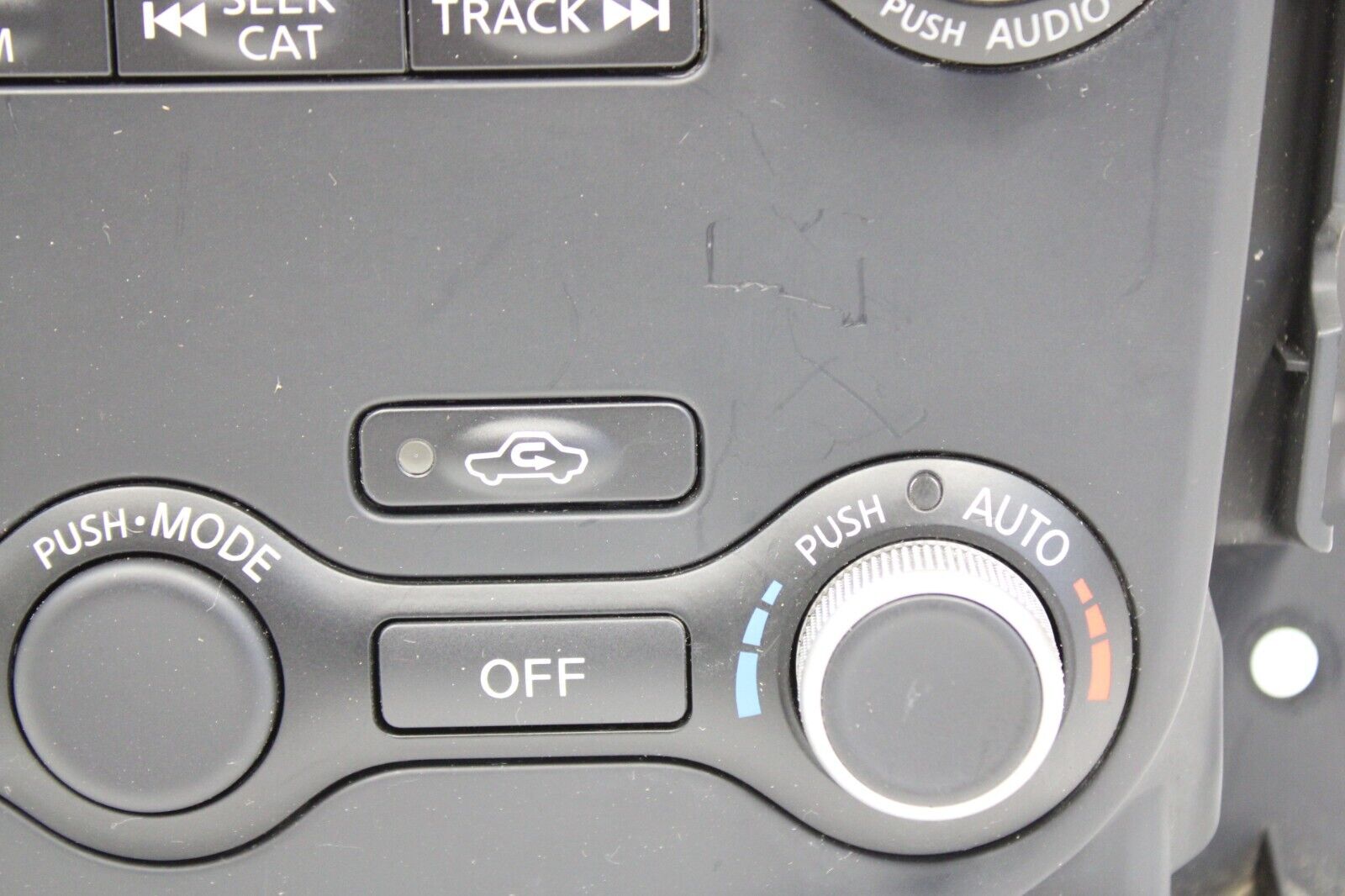 2014 370Z XM Radio AUX MP3 6 Disc CD Changer Player Trim Panel OEM