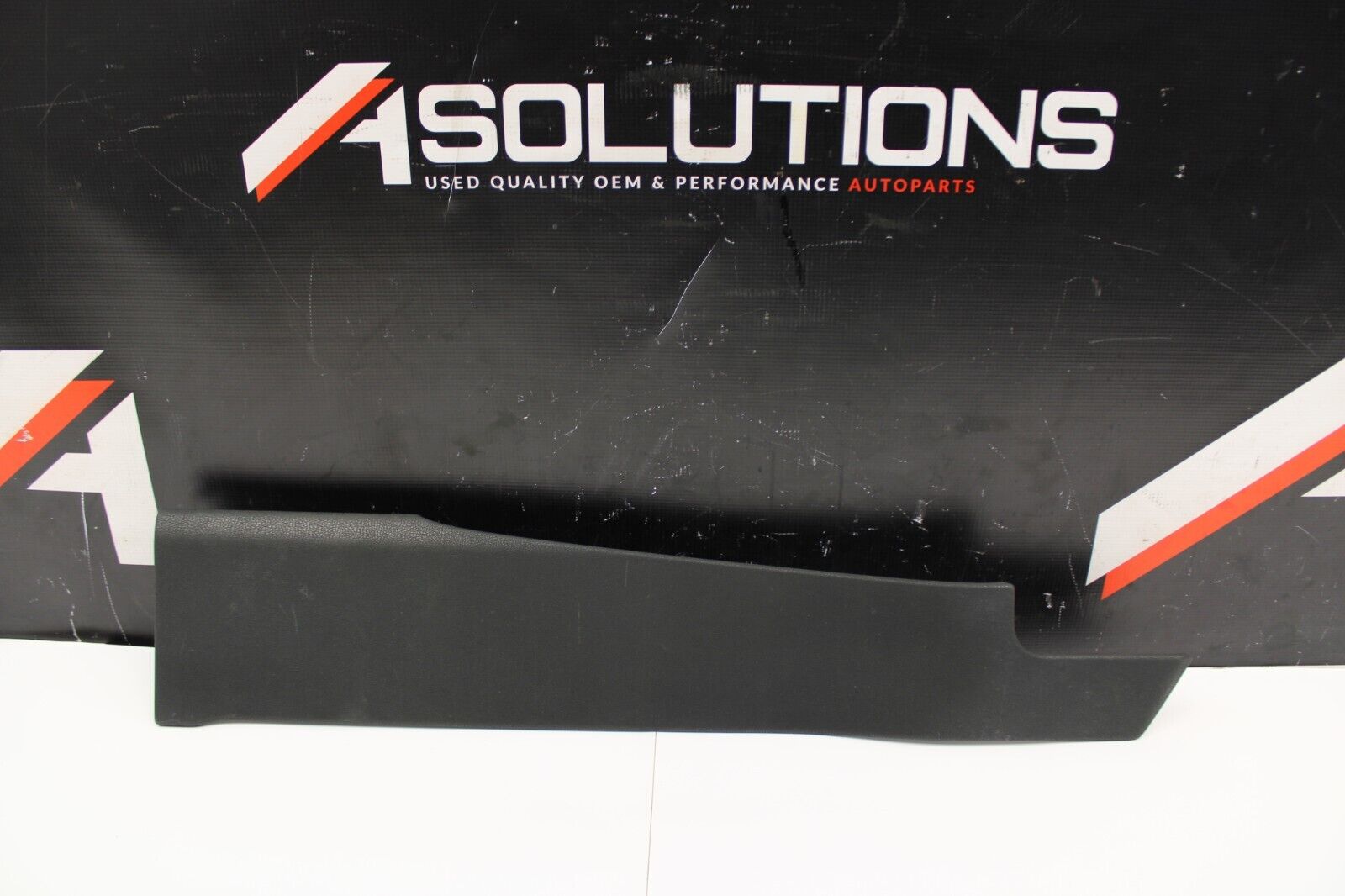 2010 Nissan GT-R RH Passenger Side Console Trim Panel 68134-Jf10