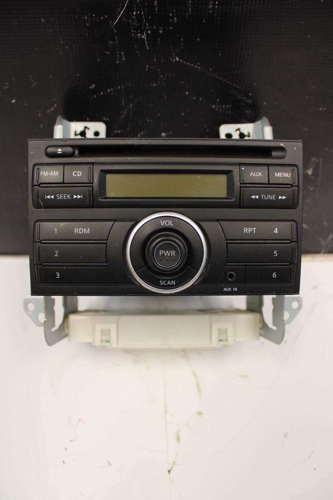 2012 Nissan 370Z CD Radio Player Head Unit Controls OEM P/N 28185