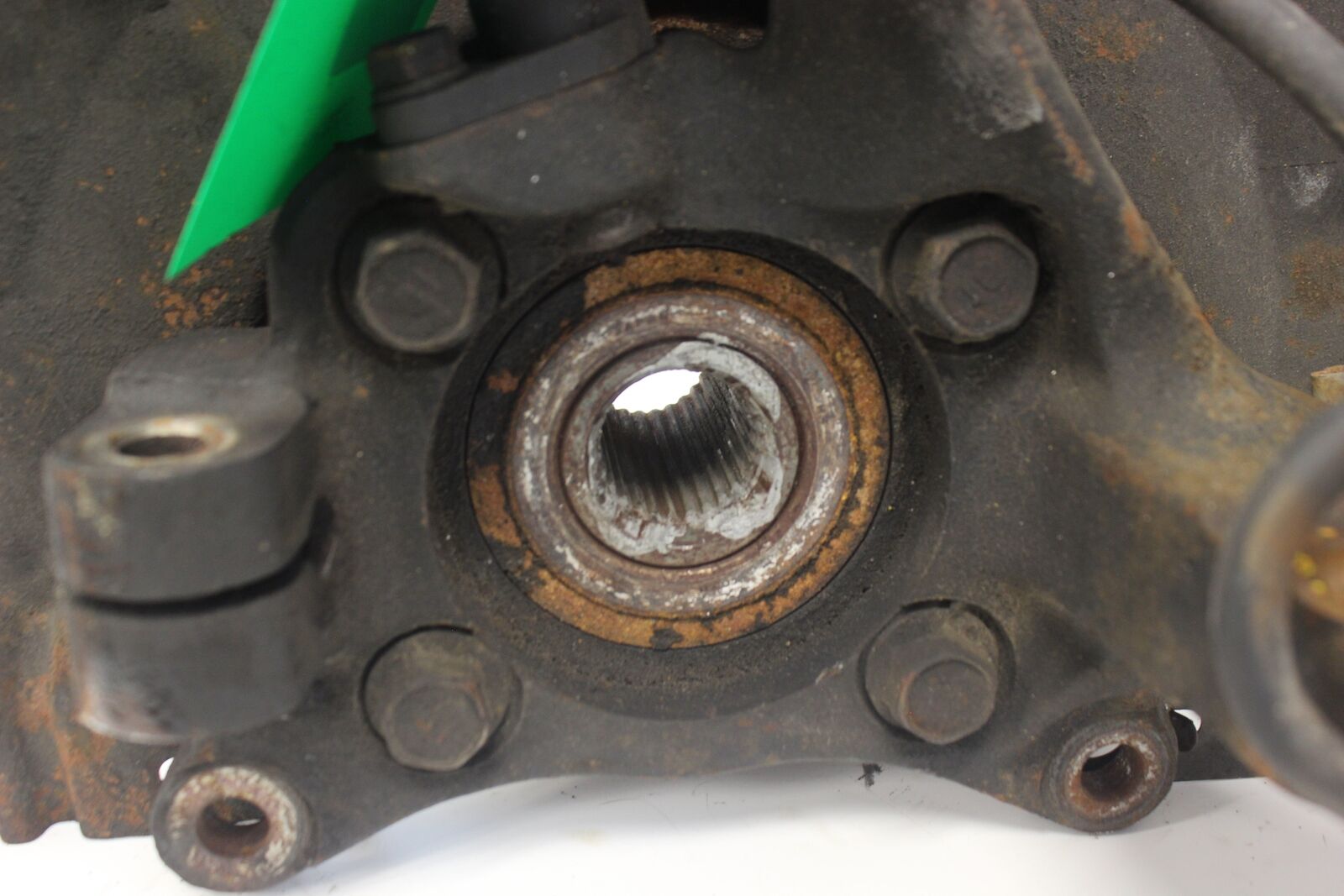 03-06 Mitsubishi Lancer Evolution 8 9 Evo 8 Front Driver Side Hub Spindle