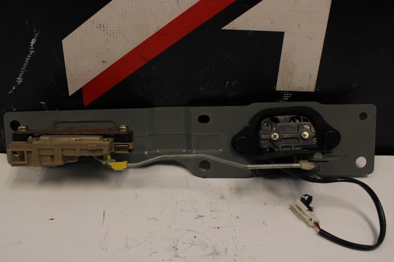 2003-2008 Nissan 350Z Rear Trunk Latch Lock Actuator Assembly OEM
