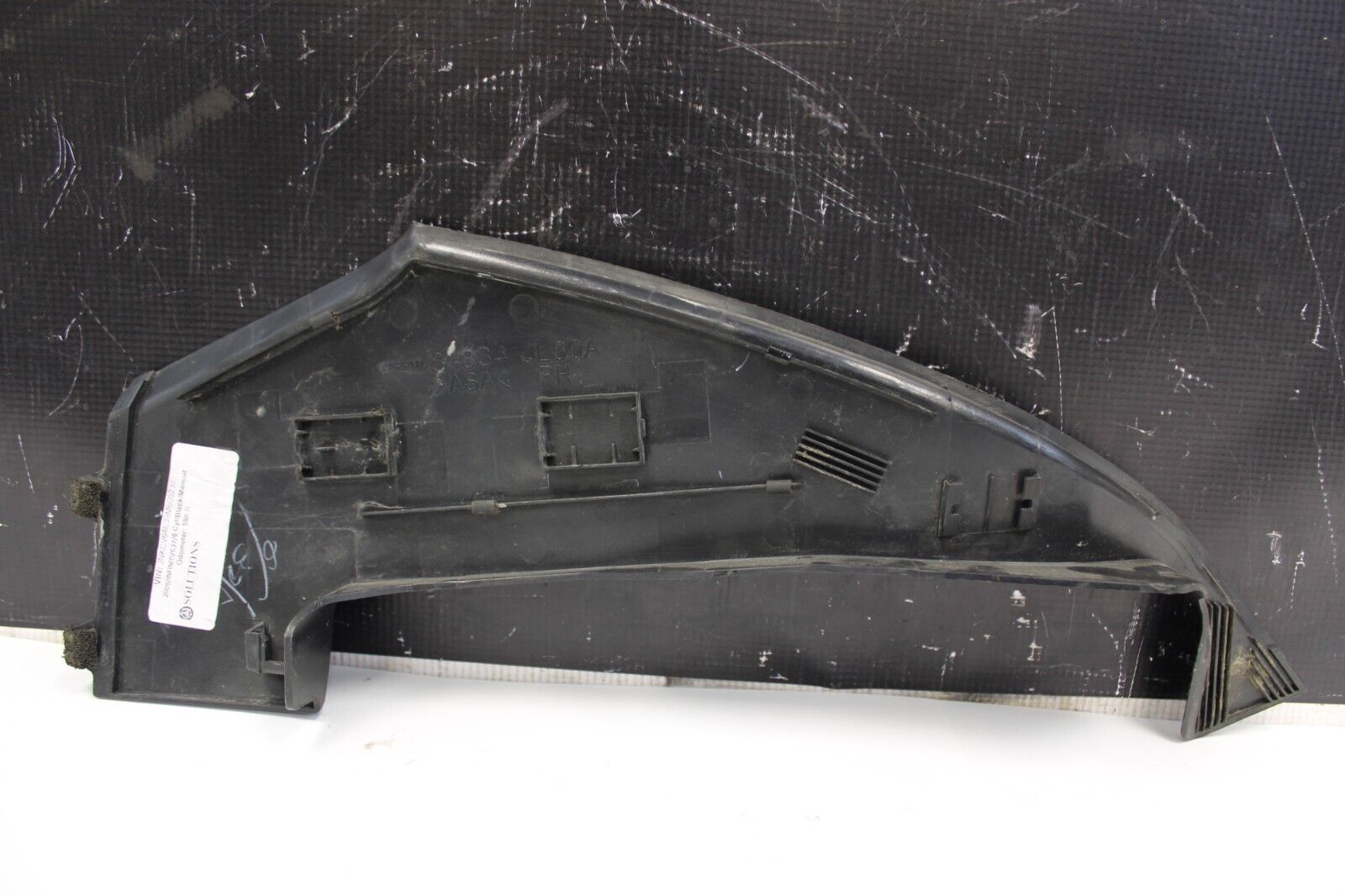 2009 INFINITI G37 COUPE RIGHT + LEFT SIDE TRUNK DRIP CHANEL TRIM OEM