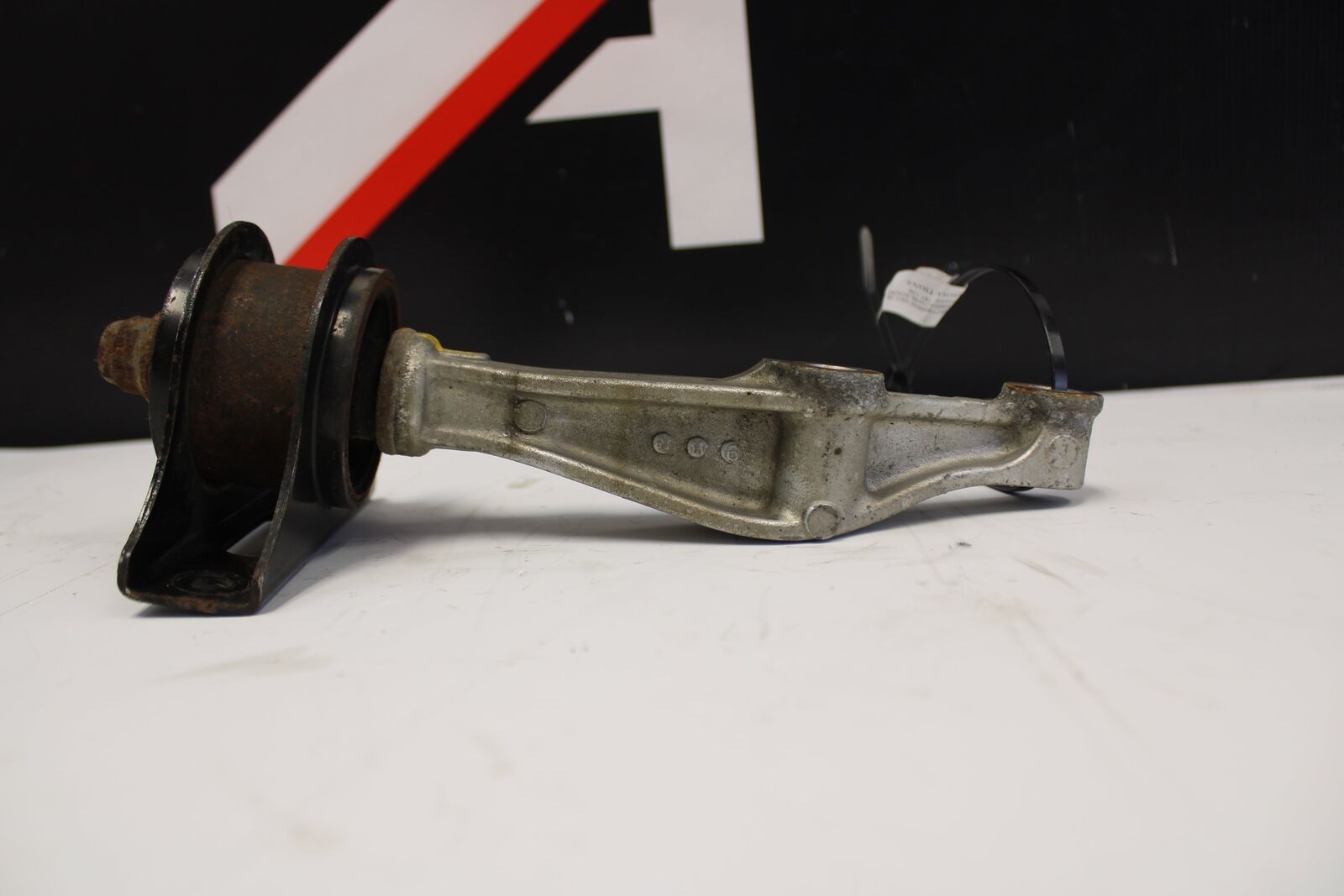 00-09 HONDA S2000 S2K OEM LH LEFT DRIVERS FRONT DIFF DIFFERENTIAL MOUN ...