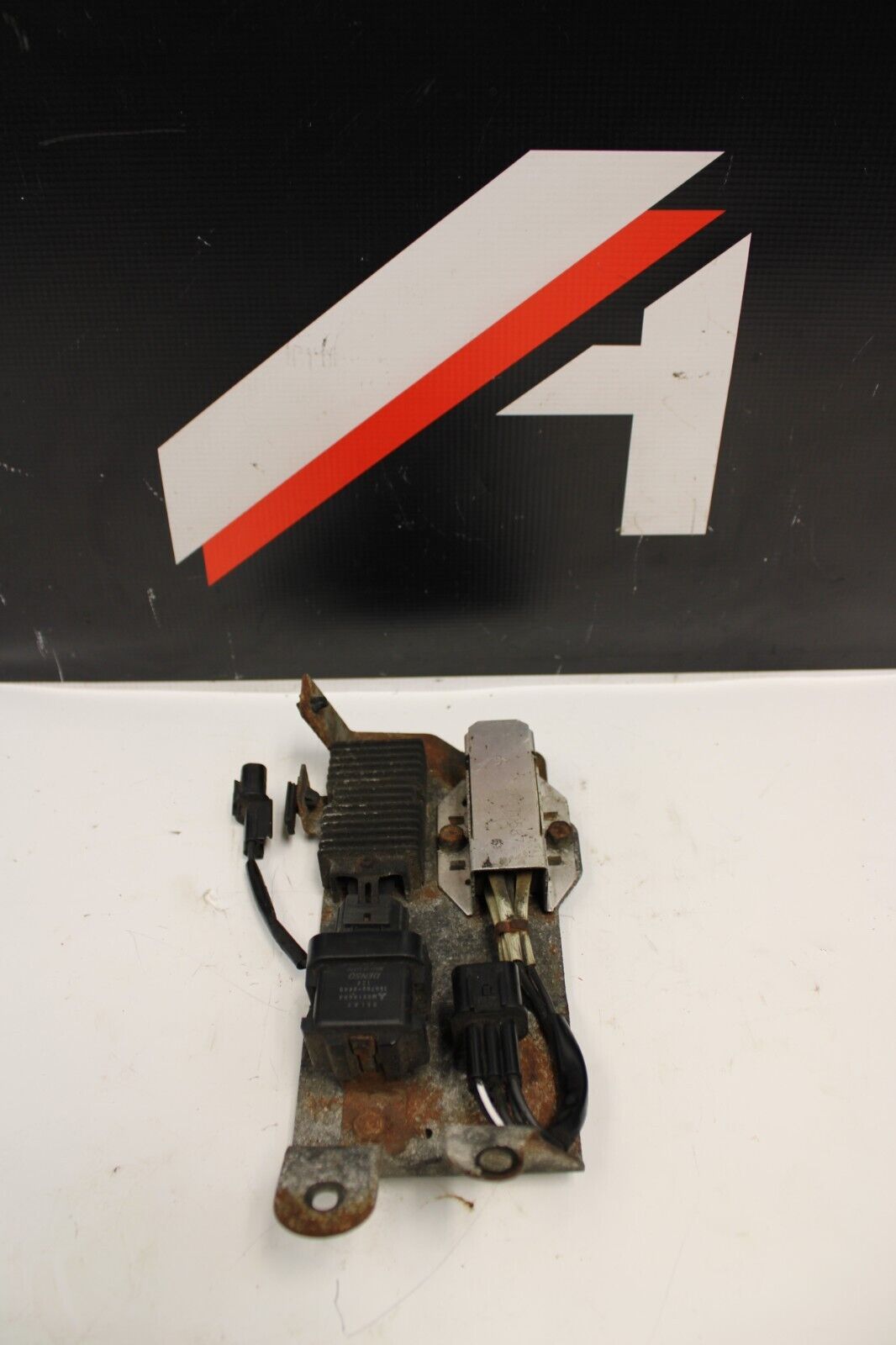 2003-2006 Mitsubishi Evolution Evo 8 9 Fuel Relay and Resistor OEM