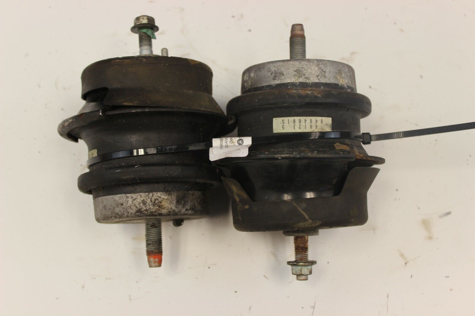 2015 NISSAN R35 GTR DBA FRONT ENGINE MOTOR MOUNTS SET LH/RH OEM