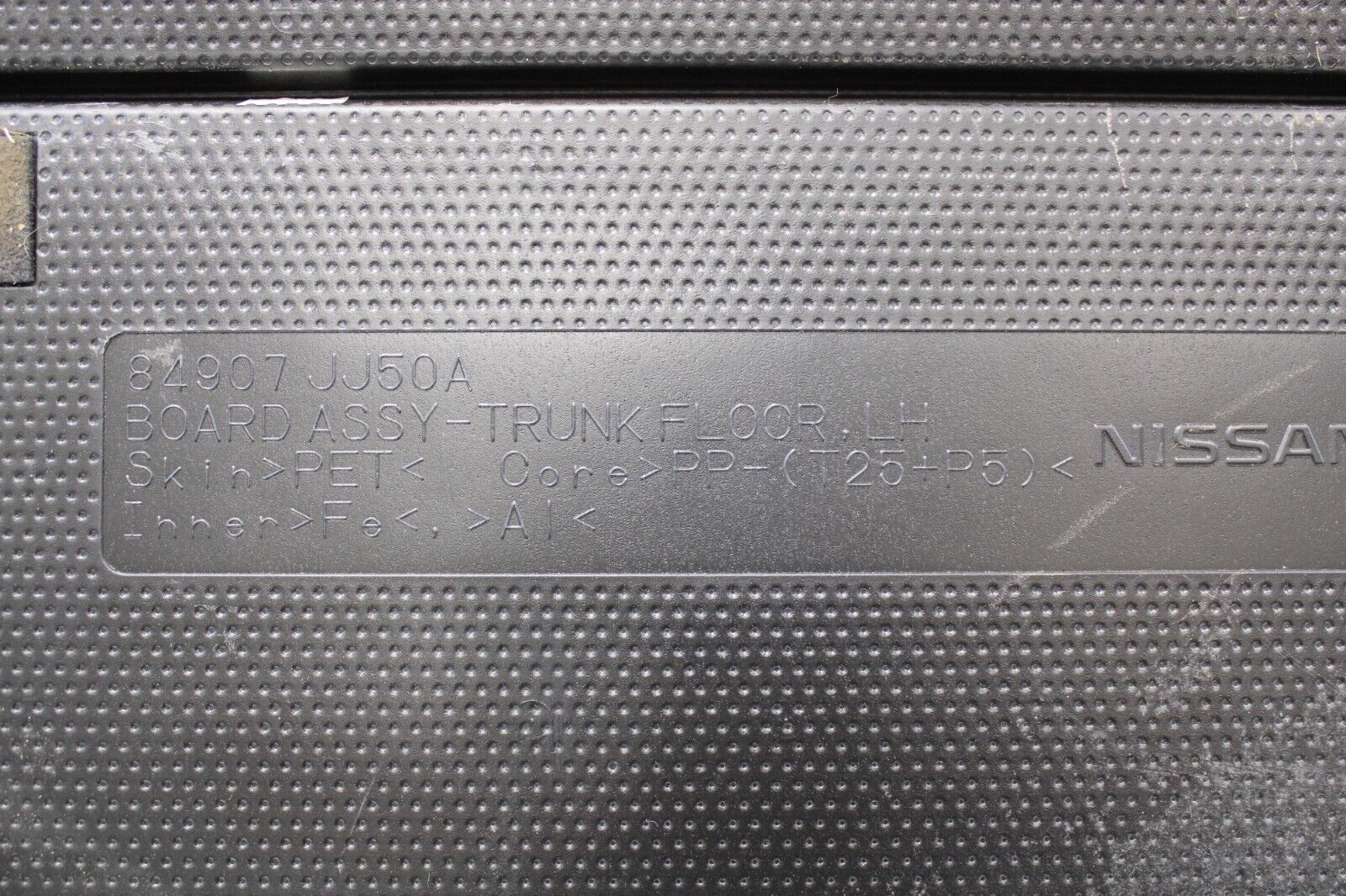 2012 INFINITI G37 CONVERTIBLE - TRUNK FLOOR MAT