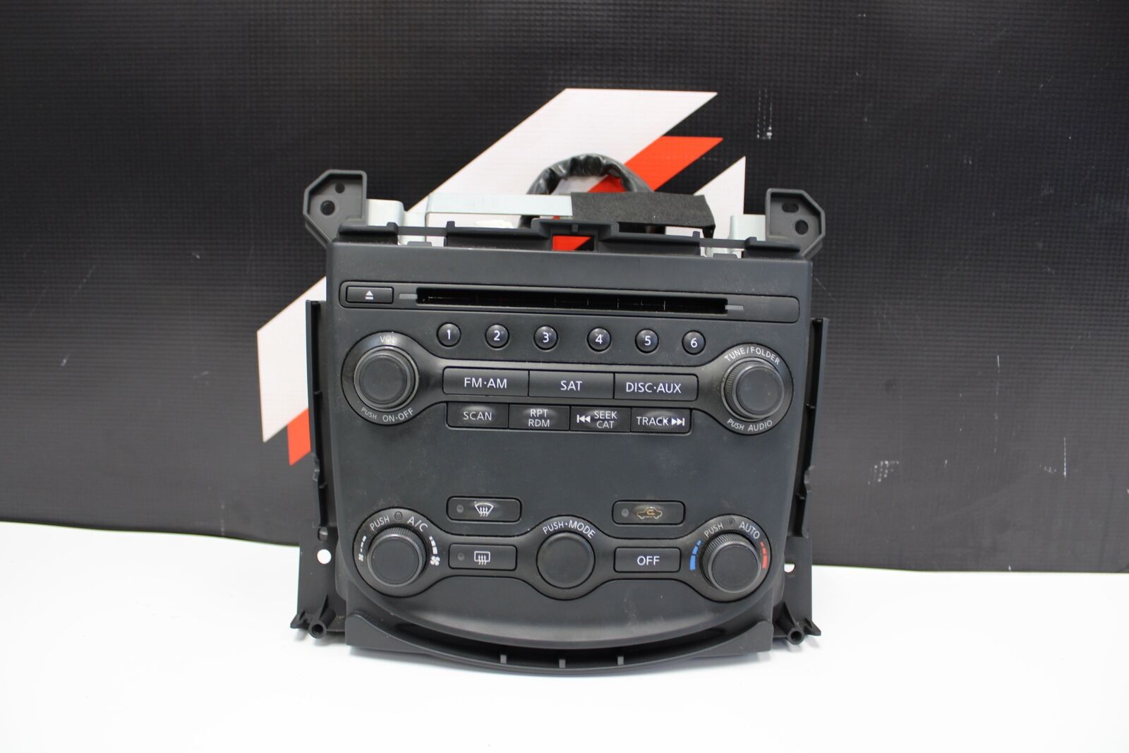 2015 370Z XM Radio AUX MP3 6 Disc CD Changer Player Trim Panel OEM